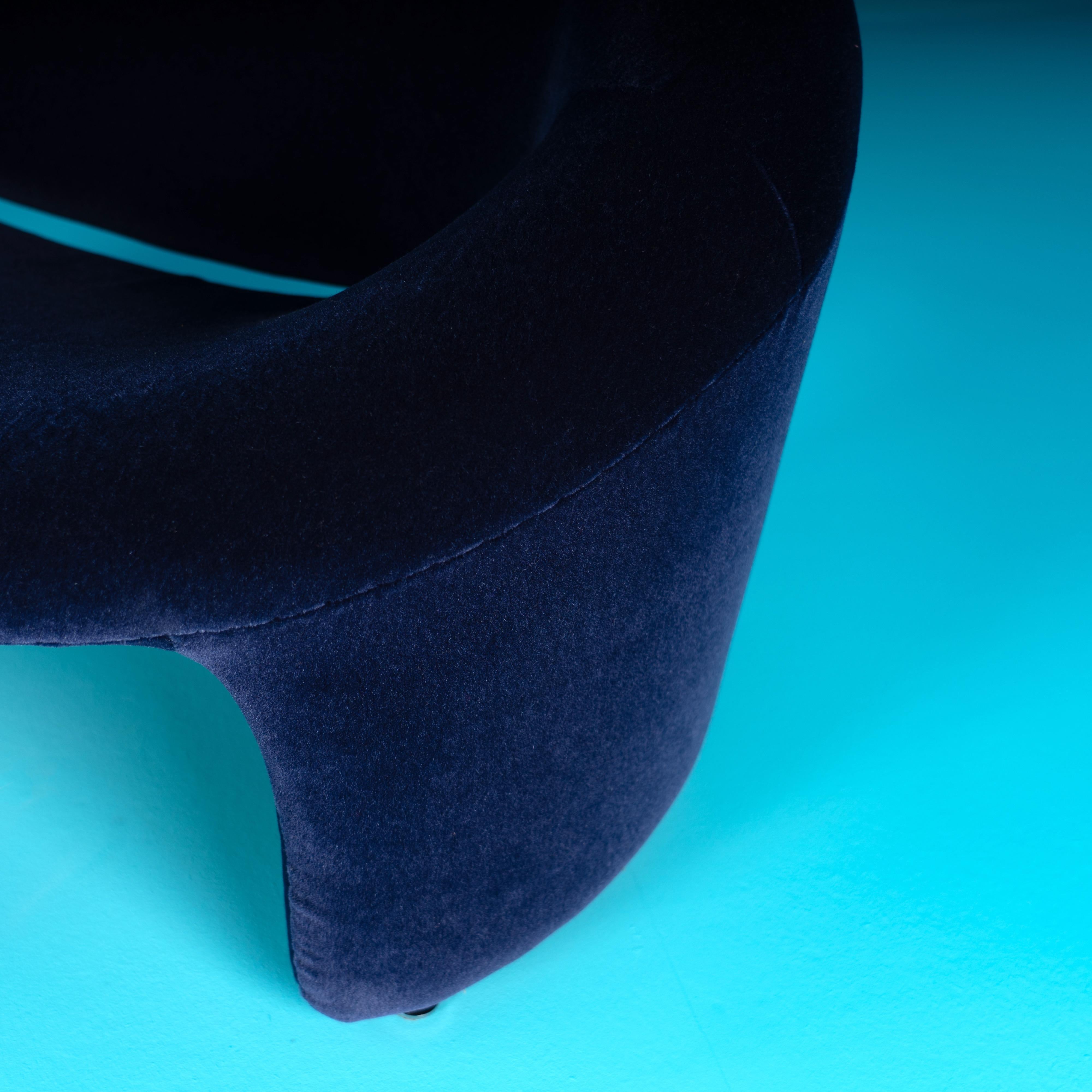 Metal Rare Olivier Mourgue Montreal armchairs dark blue velvet For Sale