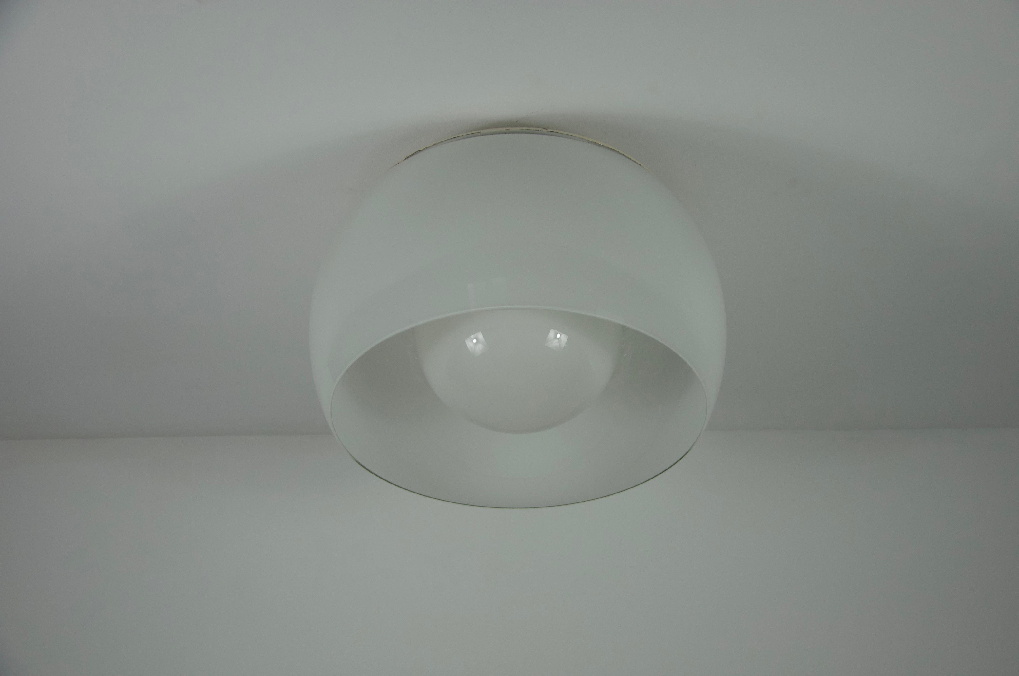 Este impresionante y raro soporte empotrado, modelo 