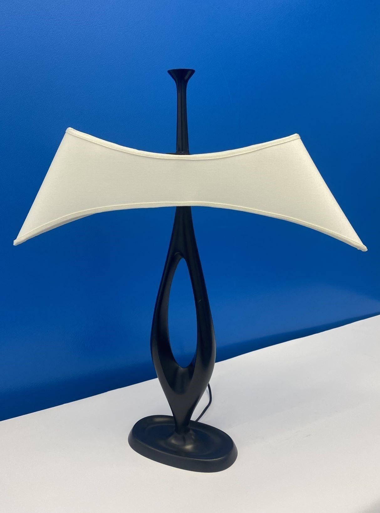 Rare une des deux lampes de table de Max Ingrand pour Fontana Arte, 1955-1956, Italie en vente 2
