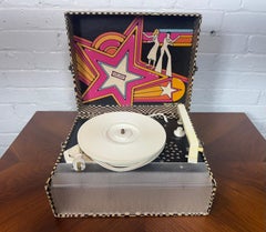 Rare Op Art Portable Recod Player with Flashing Multi-colored Lights