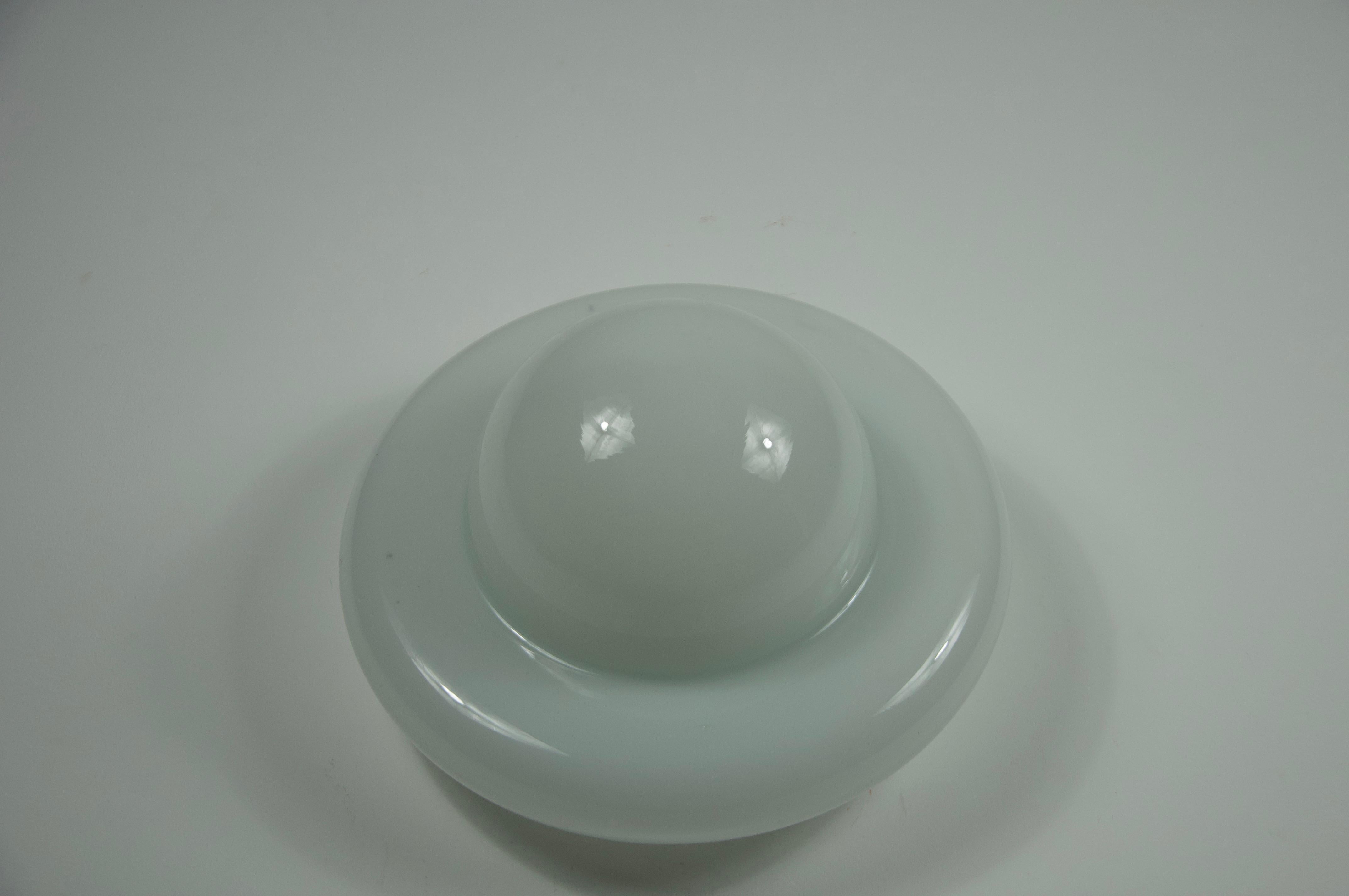Seltene Opalglas-Unterputz- oder Wandleuchte, Italien, 1960er Jahre im Zustand „Gut“ im Angebot in Hagenbach, DE