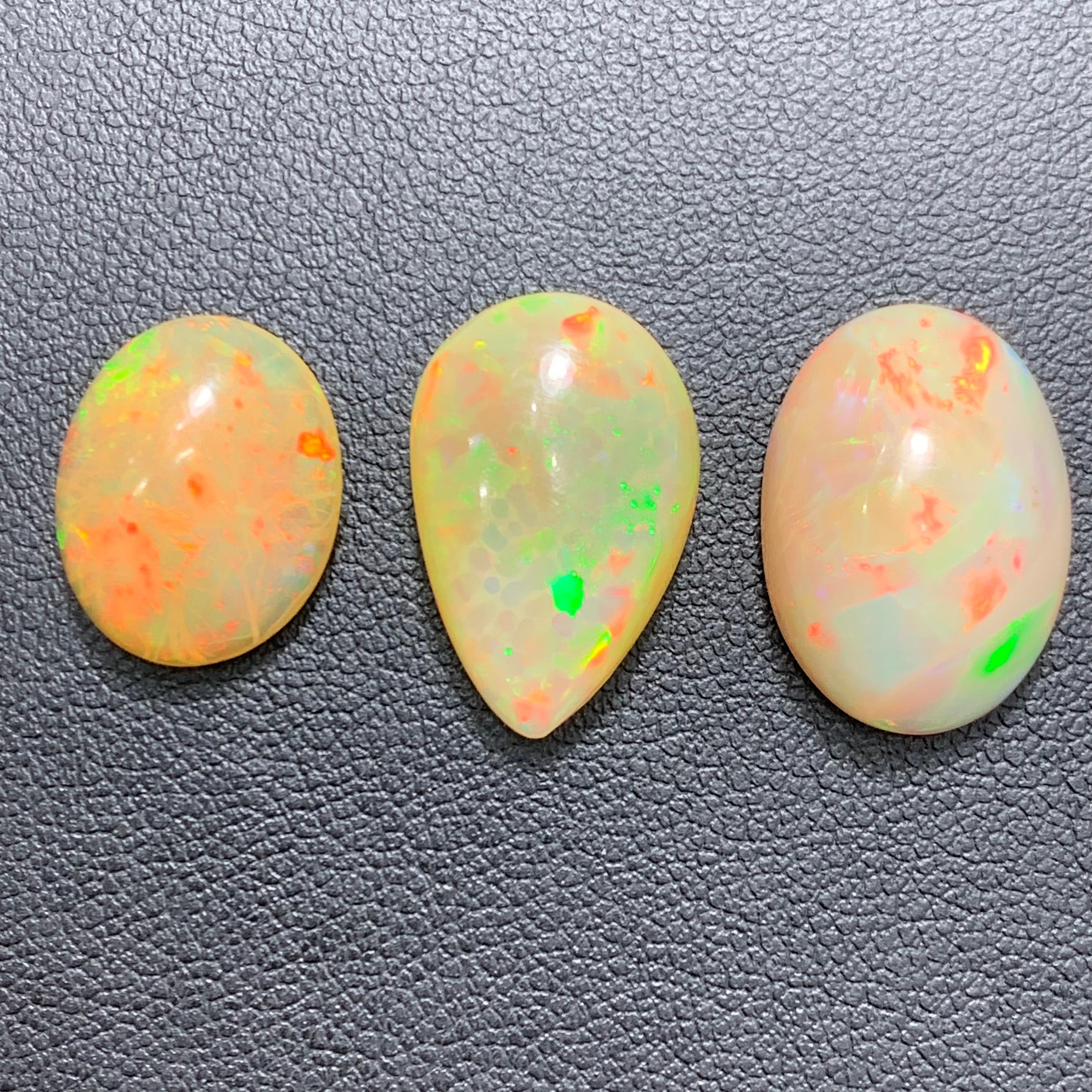 Contemporary Rare Orange Creamy Natural Fire Opal Gemstone Cabochons, 20 Ct for Jewelry
