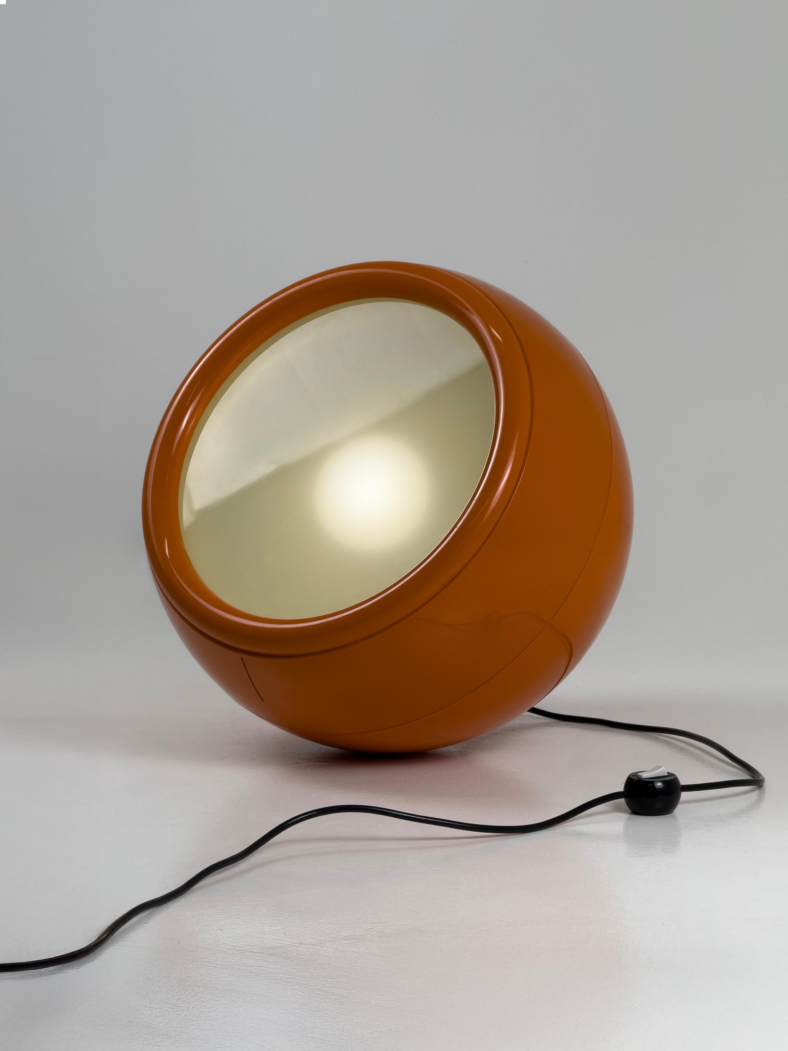Rare lampadaire Orange Pallade (1ère édition 1968) du Studio Tetrarch pour Artemide en vente 9