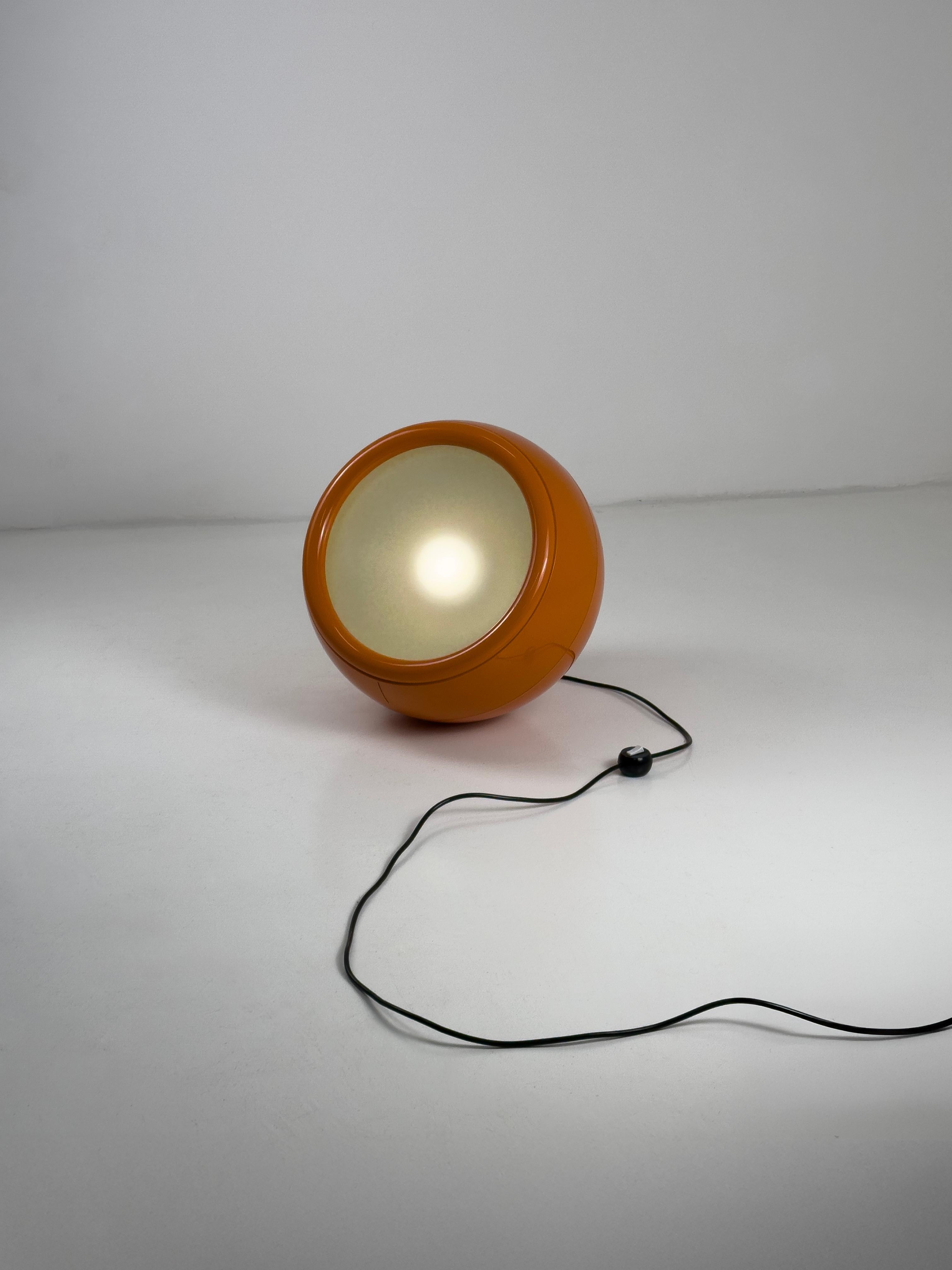 Rare lampadaire Orange Pallade (1ère édition 1968) du Studio Tetrarch pour Artemide en vente 11