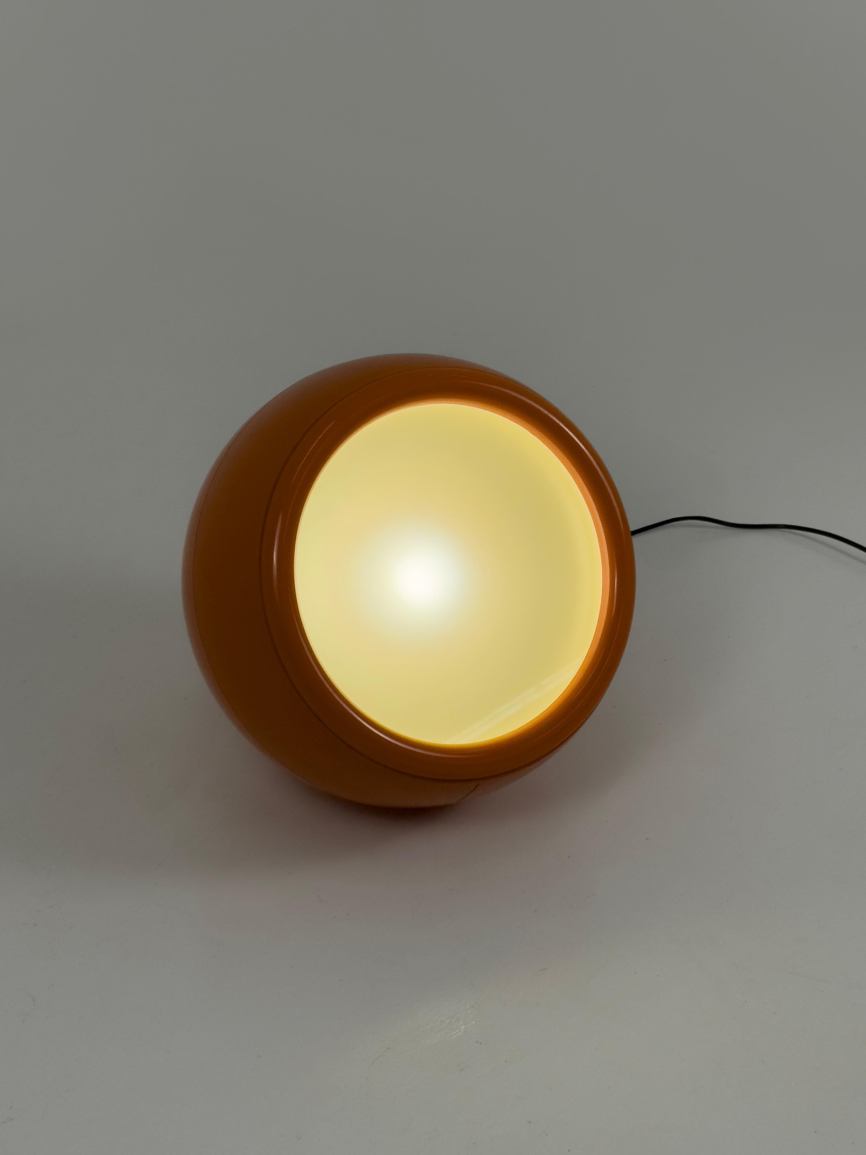 Rare lampadaire Orange Pallade (1ère édition 1968) du Studio Tetrarch pour Artemide en vente 12