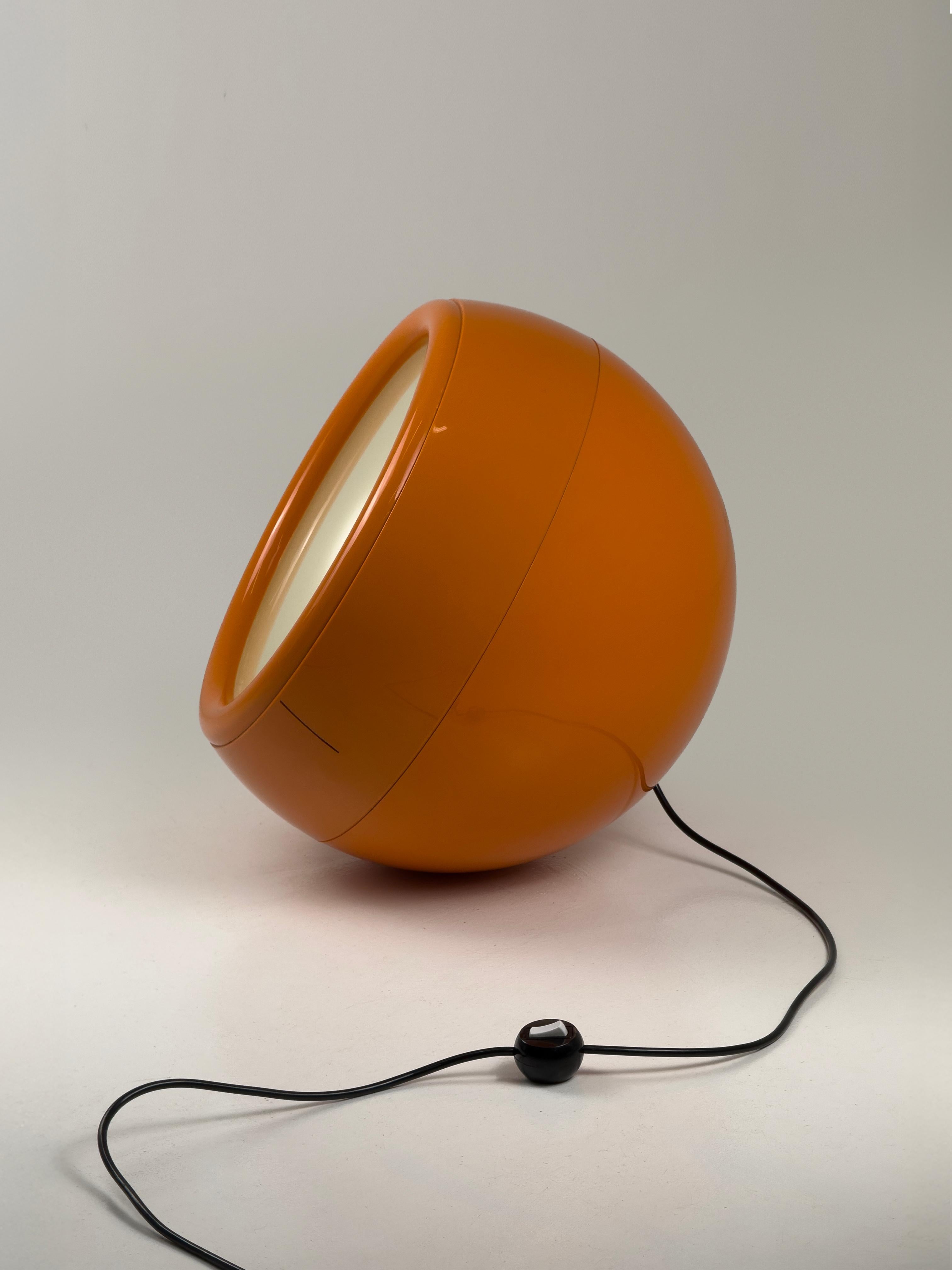 Rare lampadaire Orange Pallade (1ère édition 1968) du Studio Tetrarch pour Artemide Bon état - En vente à Milano, IT