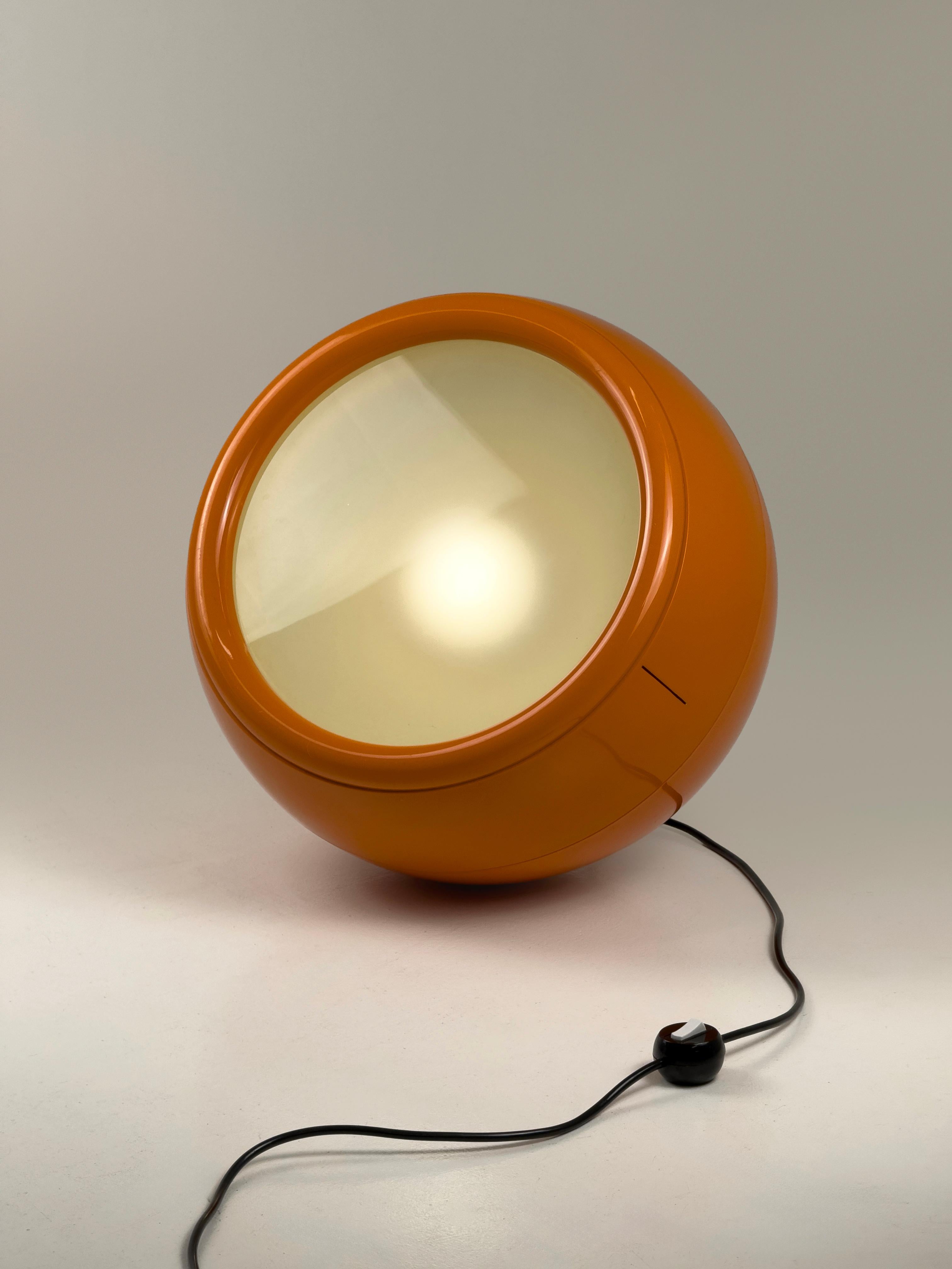Métal Rare lampadaire Orange Pallade (1ère édition 1968) du Studio Tetrarch pour Artemide en vente
