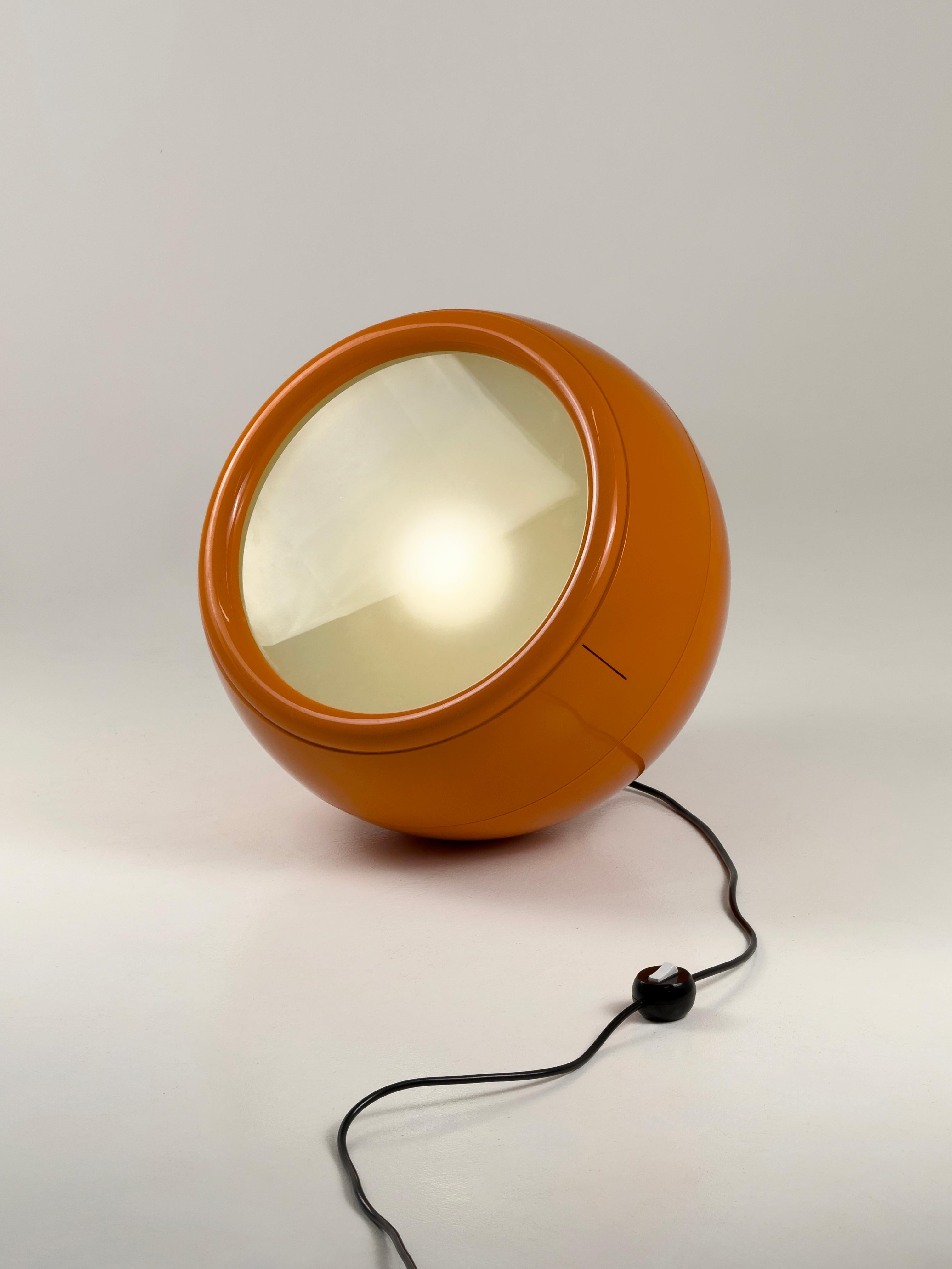 Rare lampadaire Orange Pallade (1ère édition 1968) du Studio Tetrarch pour Artemide en vente 2