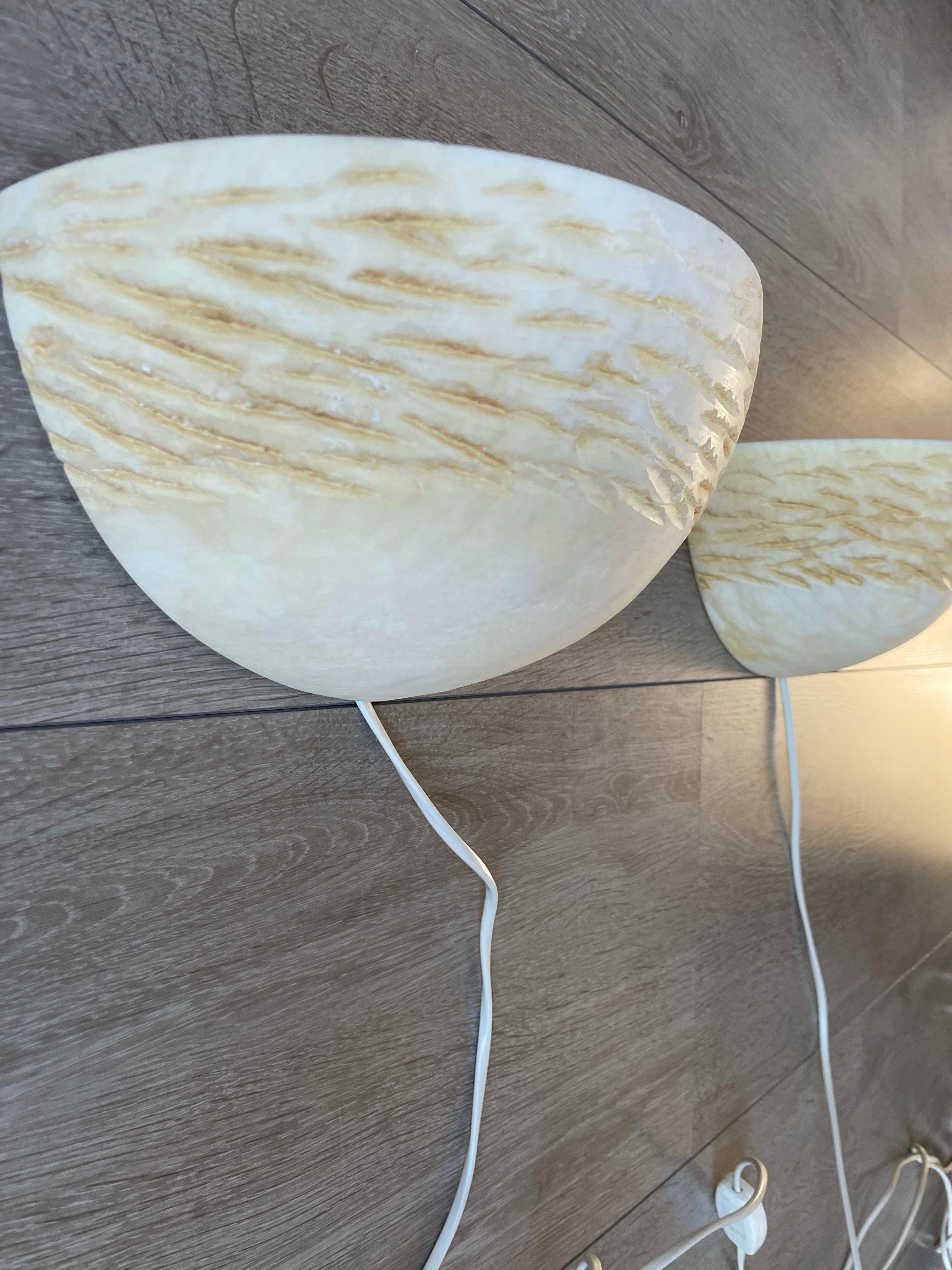 Rare Organic Design Midcentury Modern Pair of Alabaster Wall Sconces Wall Lights For Sale 3