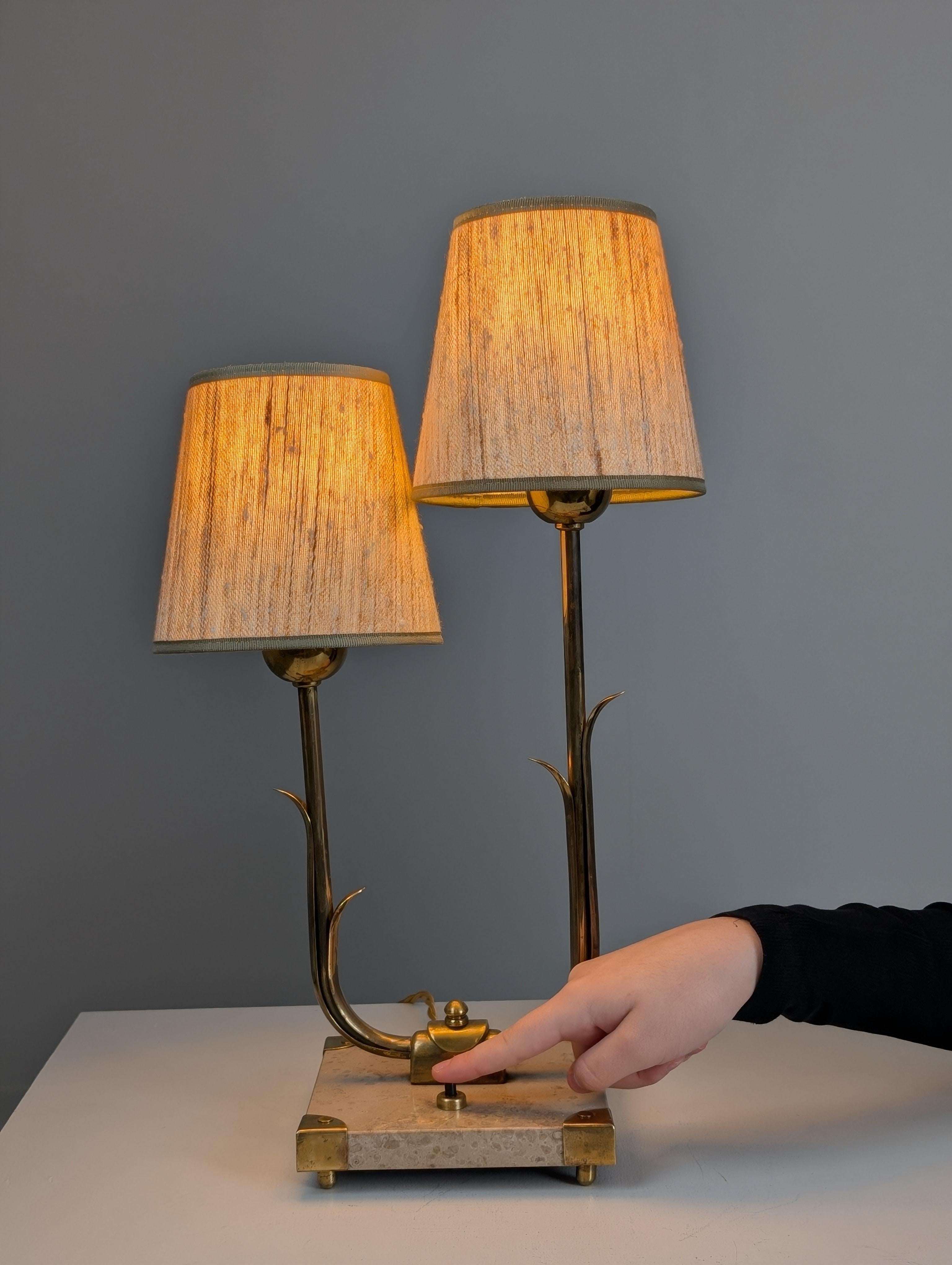 Seltene organische Tischleuchte Model No. 2430/2 aus Messing und Marmor, Valinte Finnland 1950er Jahre im Angebot 6