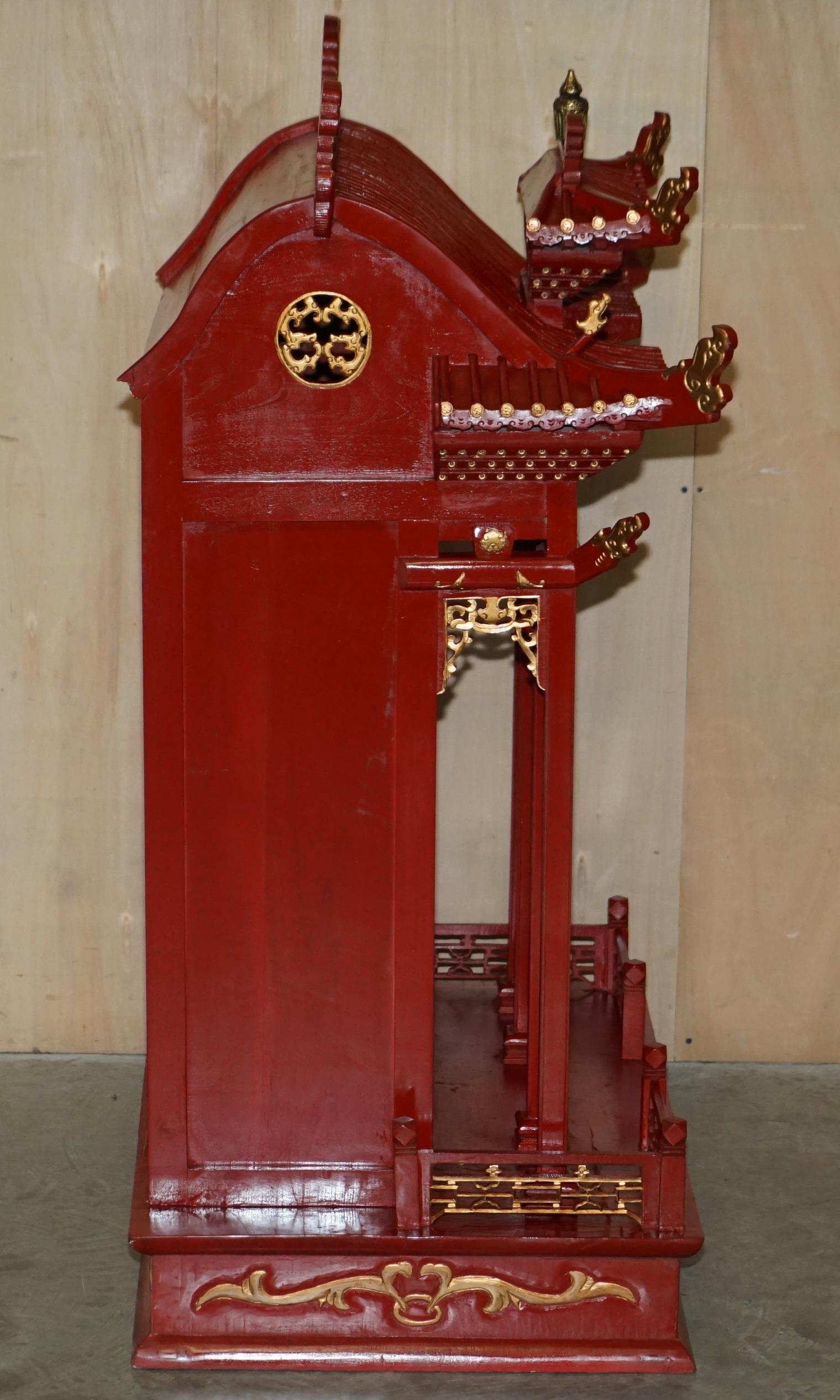 Rare Oriental Chinese Export Vintage Pagoda Top Red Cabinet Very Decorative For Sale 6