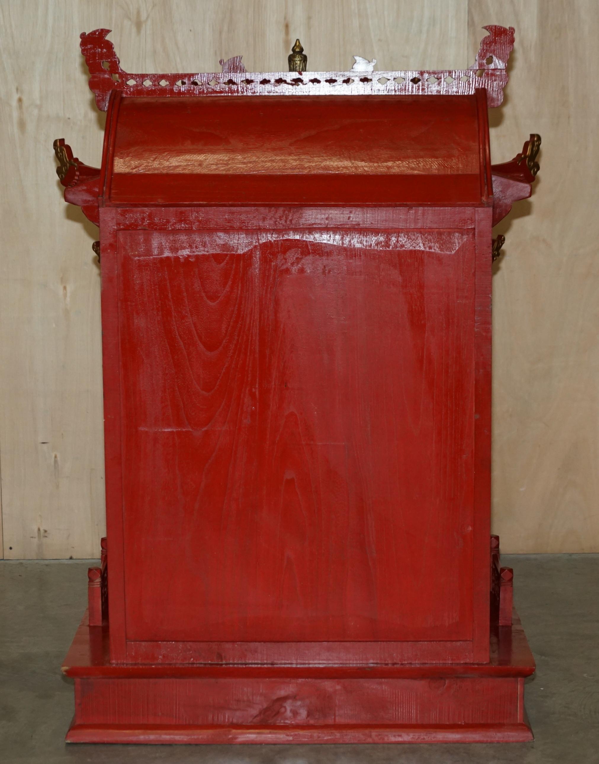 Rare Oriental Chinese Export Vintage Pagoda Top Red Cabinet Very Decorative For Sale 7
