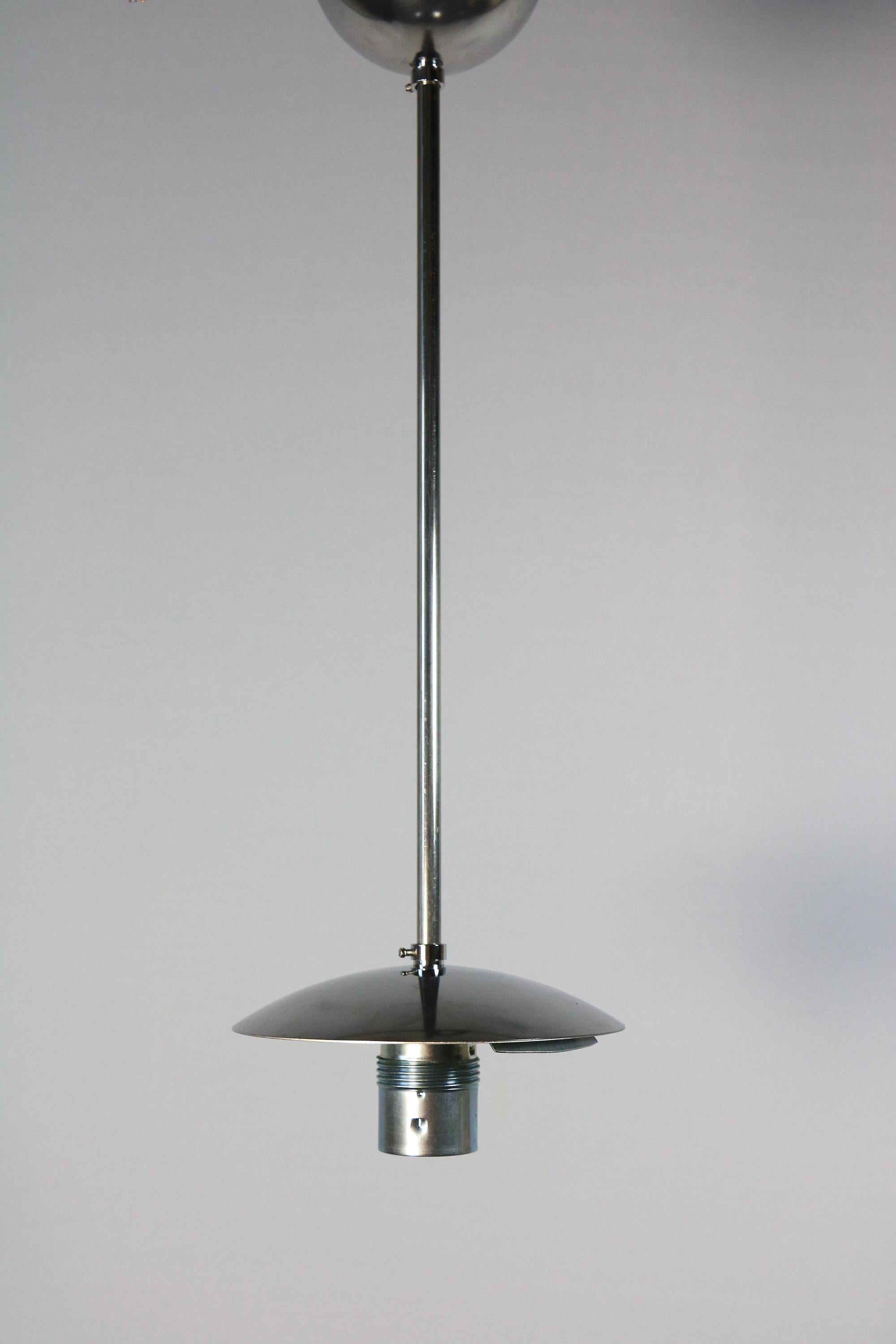 Seltene Original 1940er Kugellampe, Opalglas, Bauhaus im Angebot 4