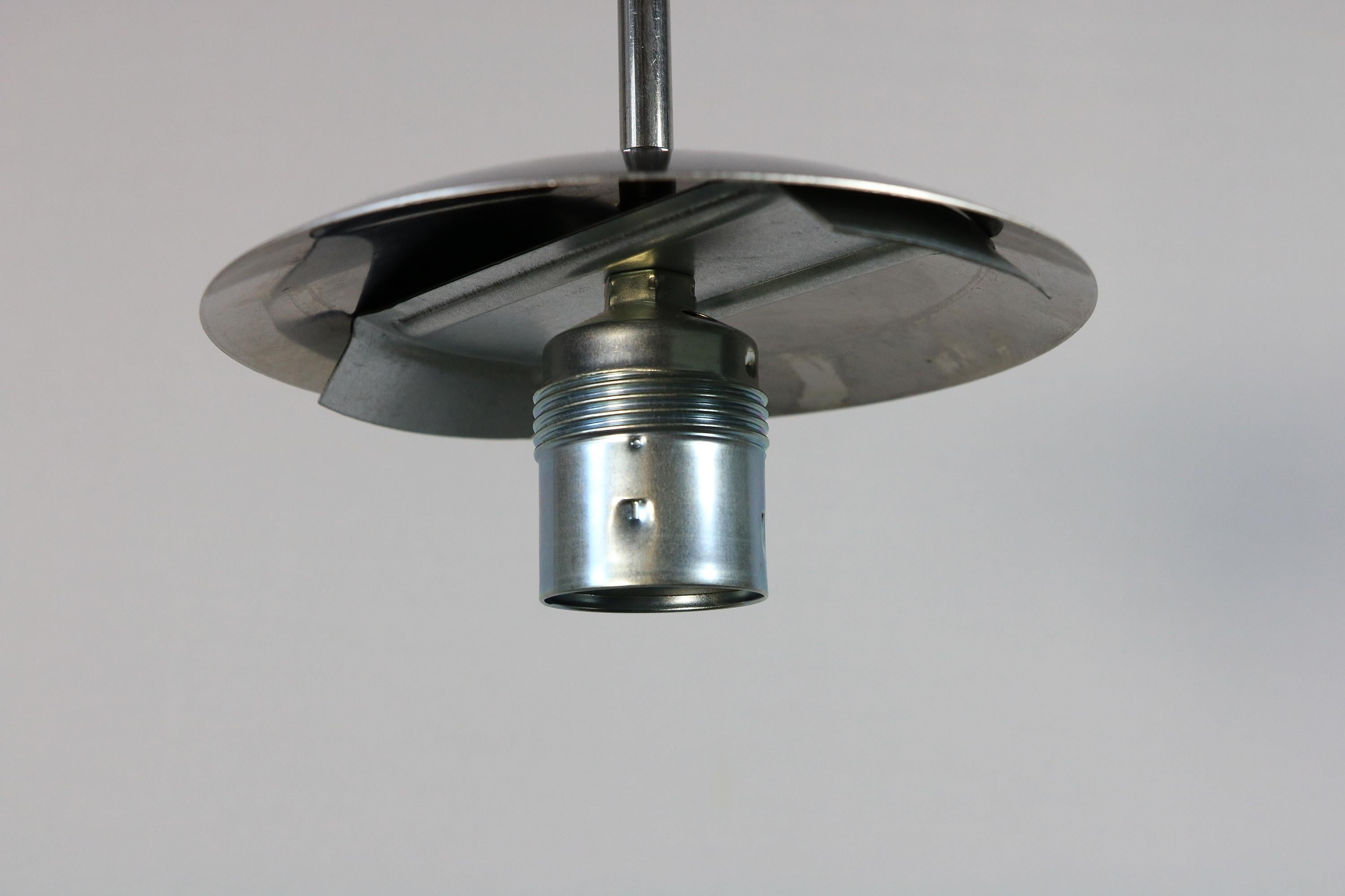 Seltene Original 1940er Kugellampe, Opalglas, Bauhaus im Angebot 5