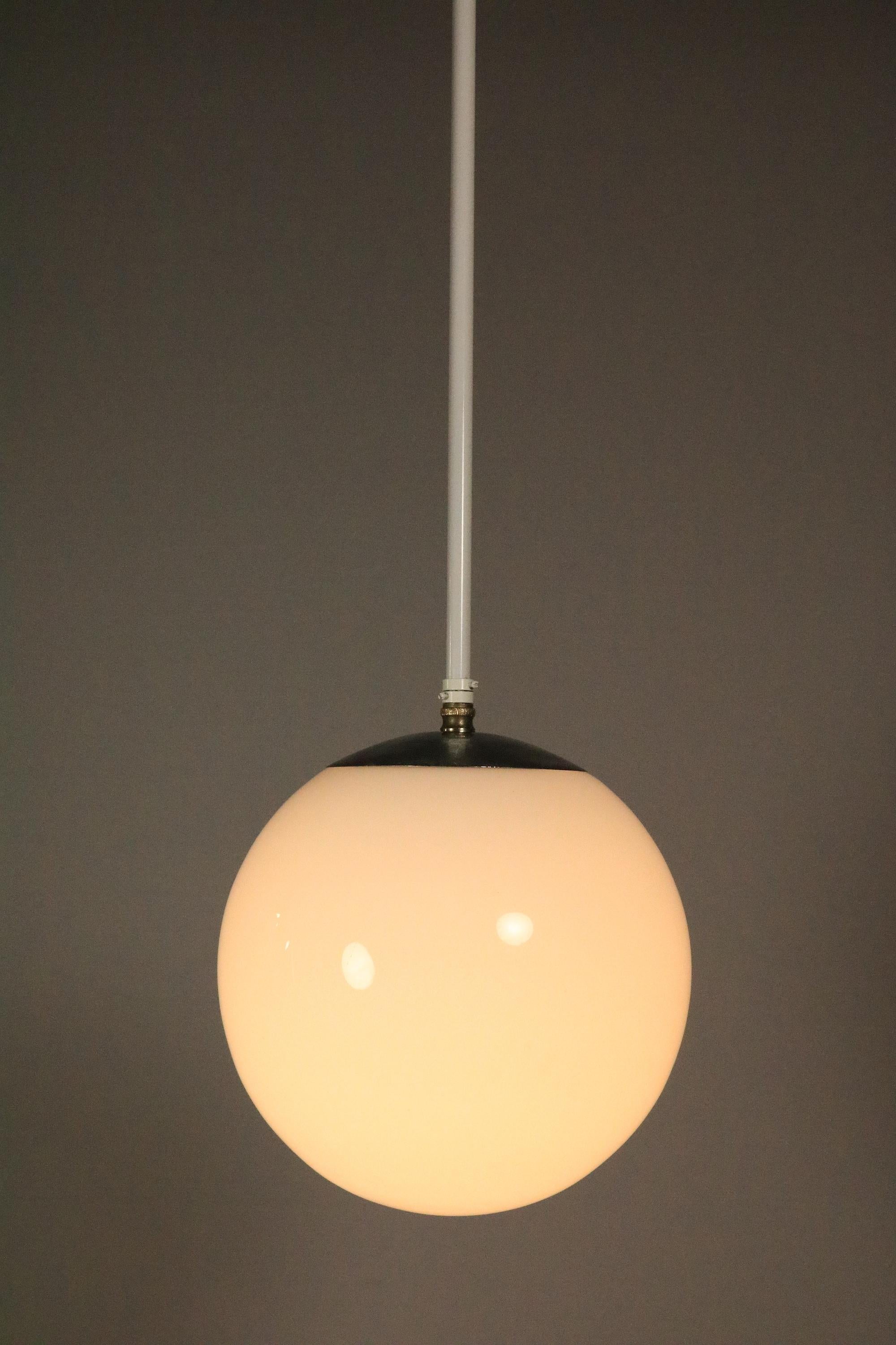 Rare Original 1940s Ball Lamp, Opaline Glass, Denmark, Bauhaus Style In Good Condition For Sale In Berlin, BE
