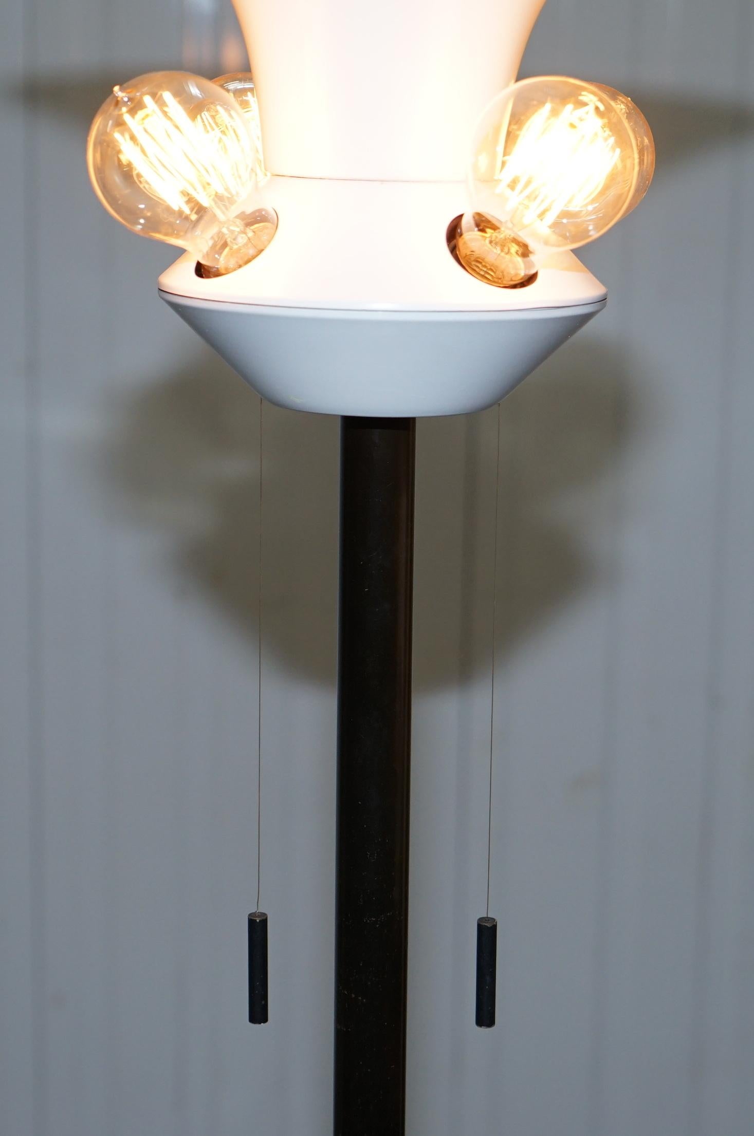 Rare Original Art Modern circa 1960 Floor Standing 5 Bulb Lamp Bronzed For Sale 3