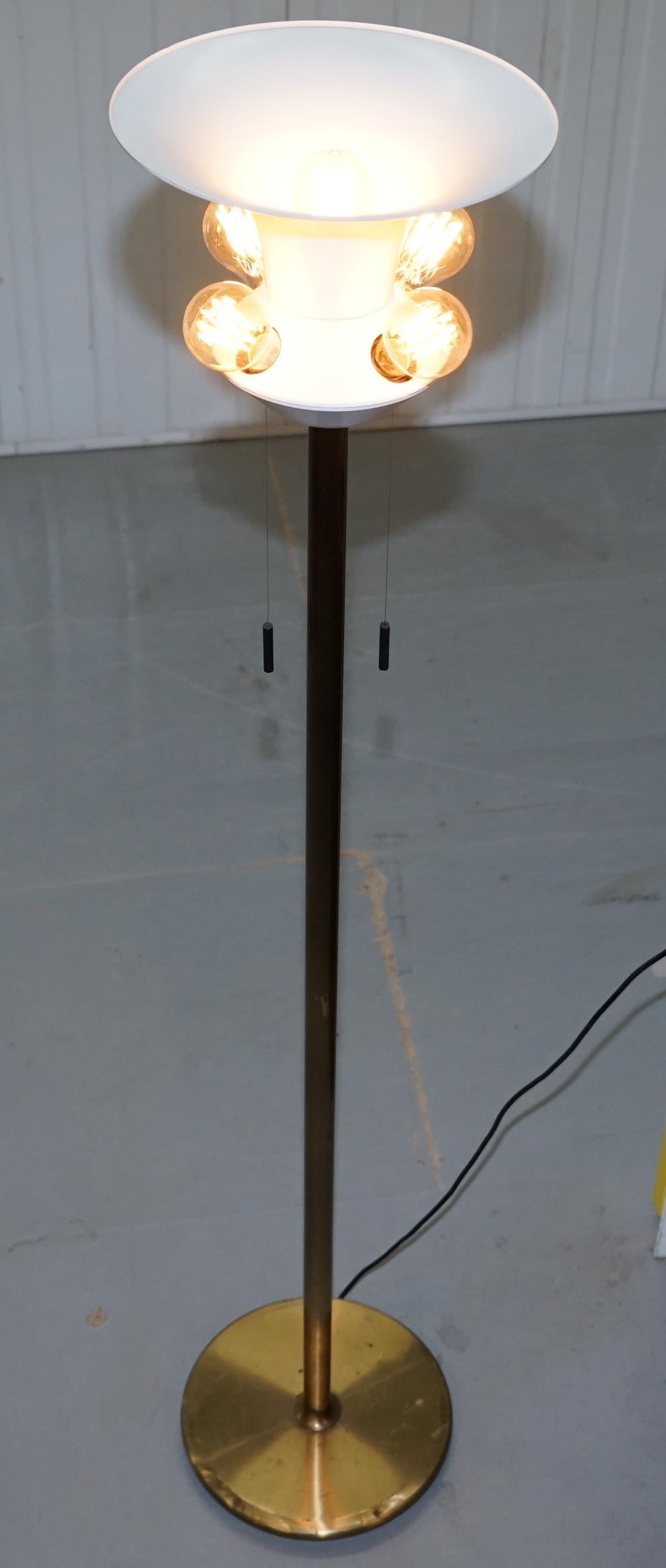 Milieu du XXe siècle Lampadaire Art moderne d'origine rare sur pied à 5 ampoules, datant d'environ 1960, bronze en vente