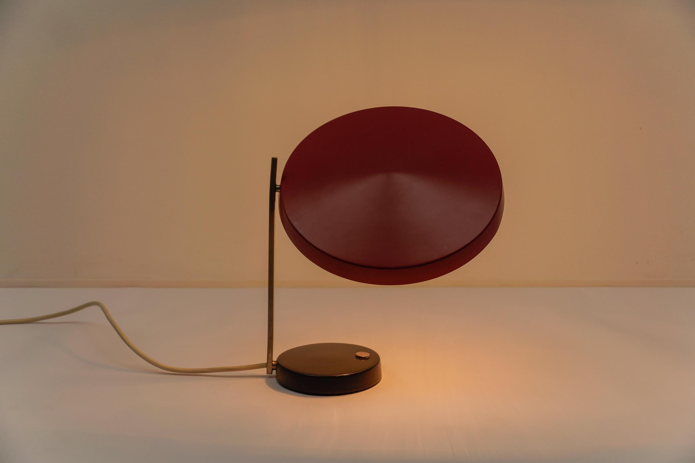 Milieu du XXe siècle Rare lampe de table Hillebrand d'origine, Model No/One de 1962, design Heinz Pfaender en vente