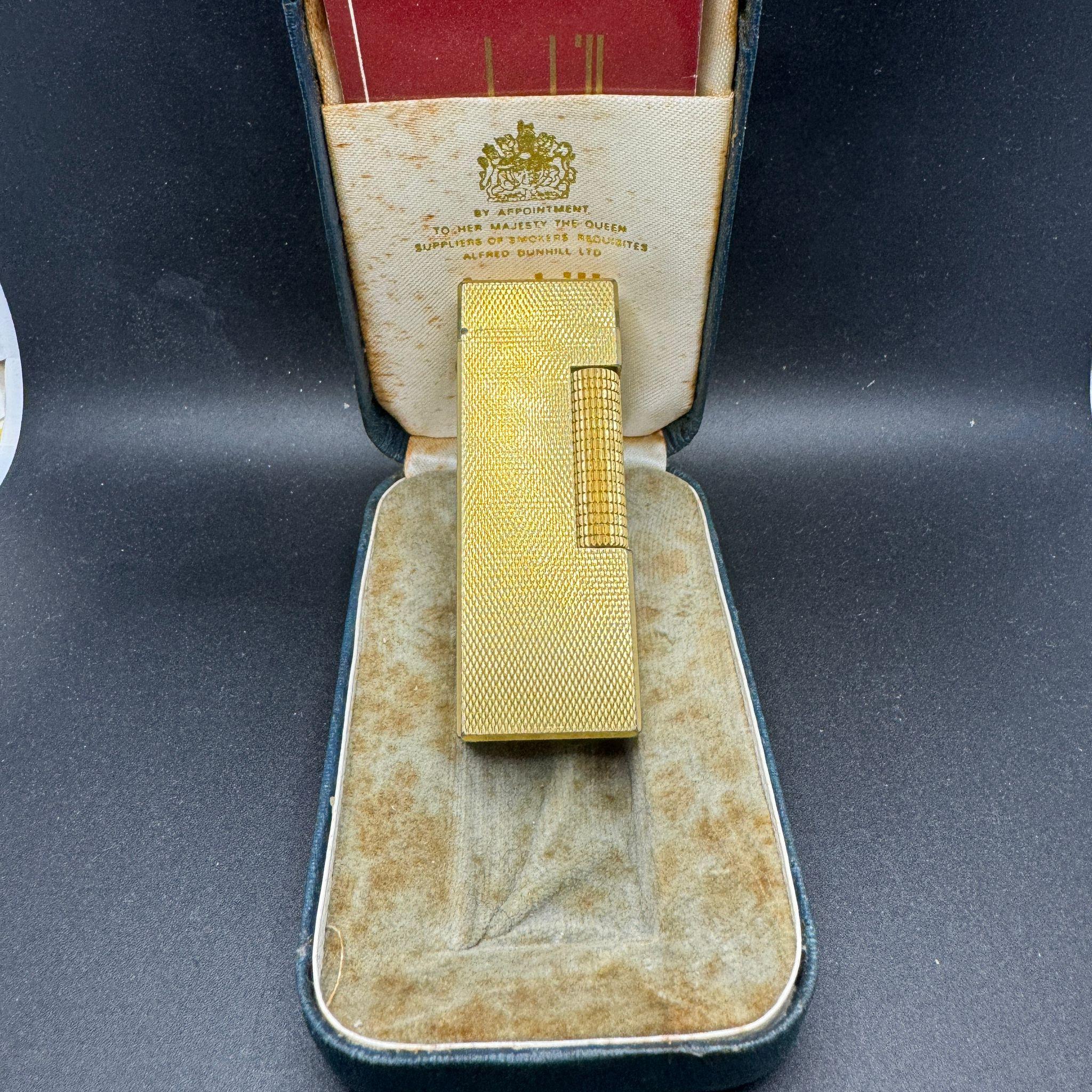 Women's or Men's Rare Original James Bond Vintage 1970s Dunhill ROLLALITE Gold Plated Lighter