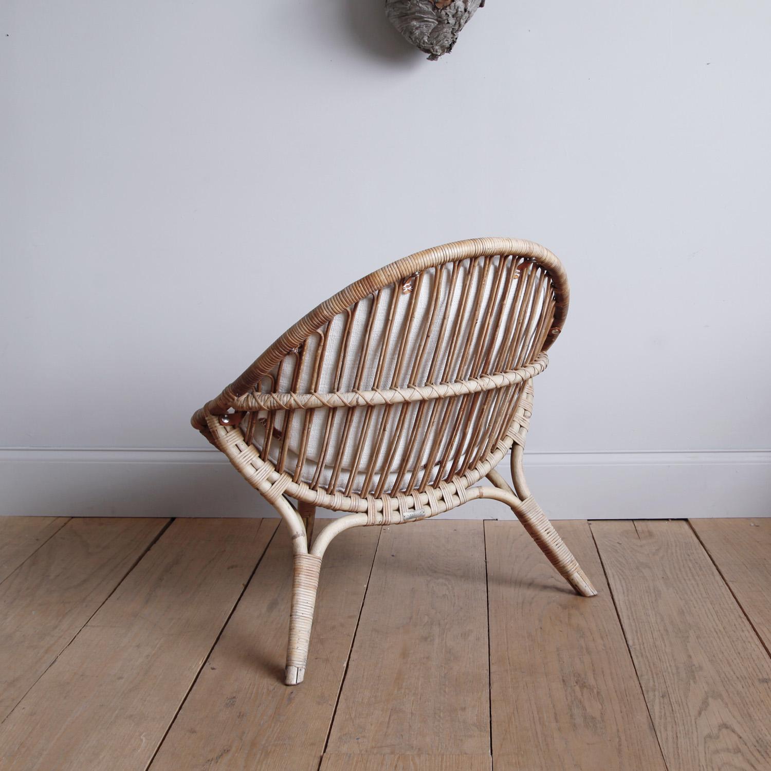 Linen Rare Original Nanna Ditzel Three-Legged Lounge Chair