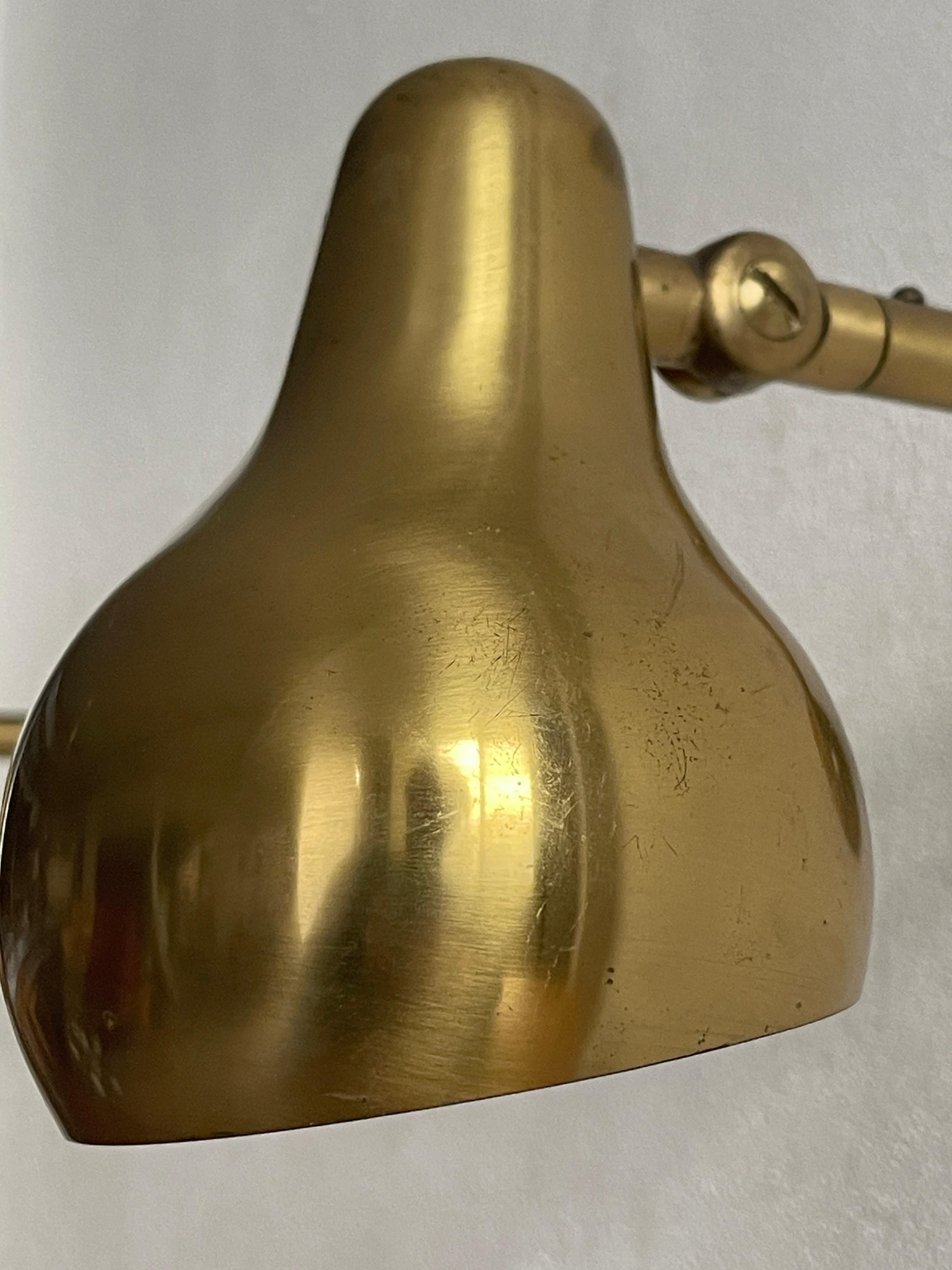 Rare Original Pair of 1940s Wilhelm Lauritzen wall lights in patinated brass. For Sale 8