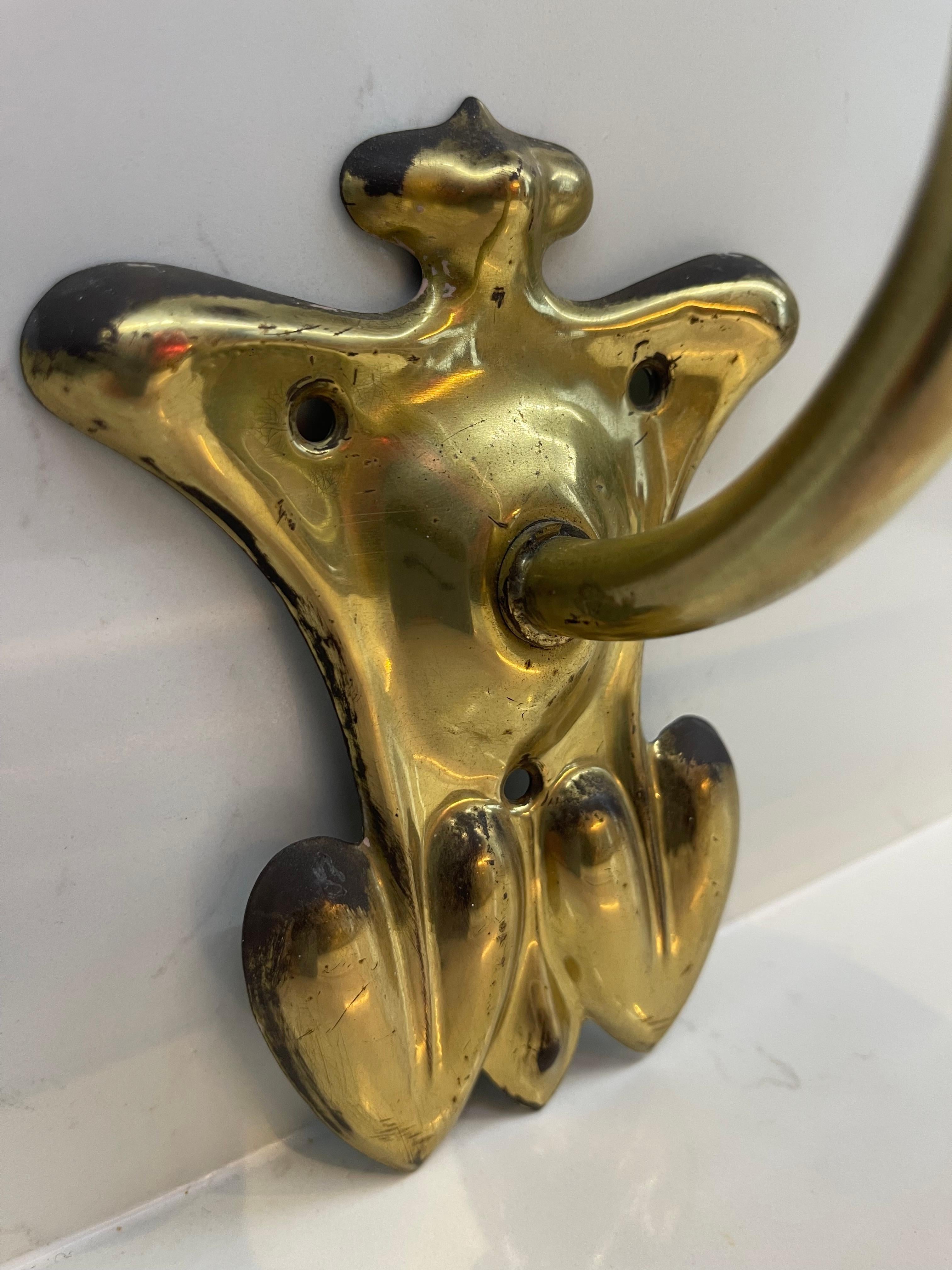 Raro par original de apliques Art Nouveau de cristal de arándano del siglo XIX en venta 2