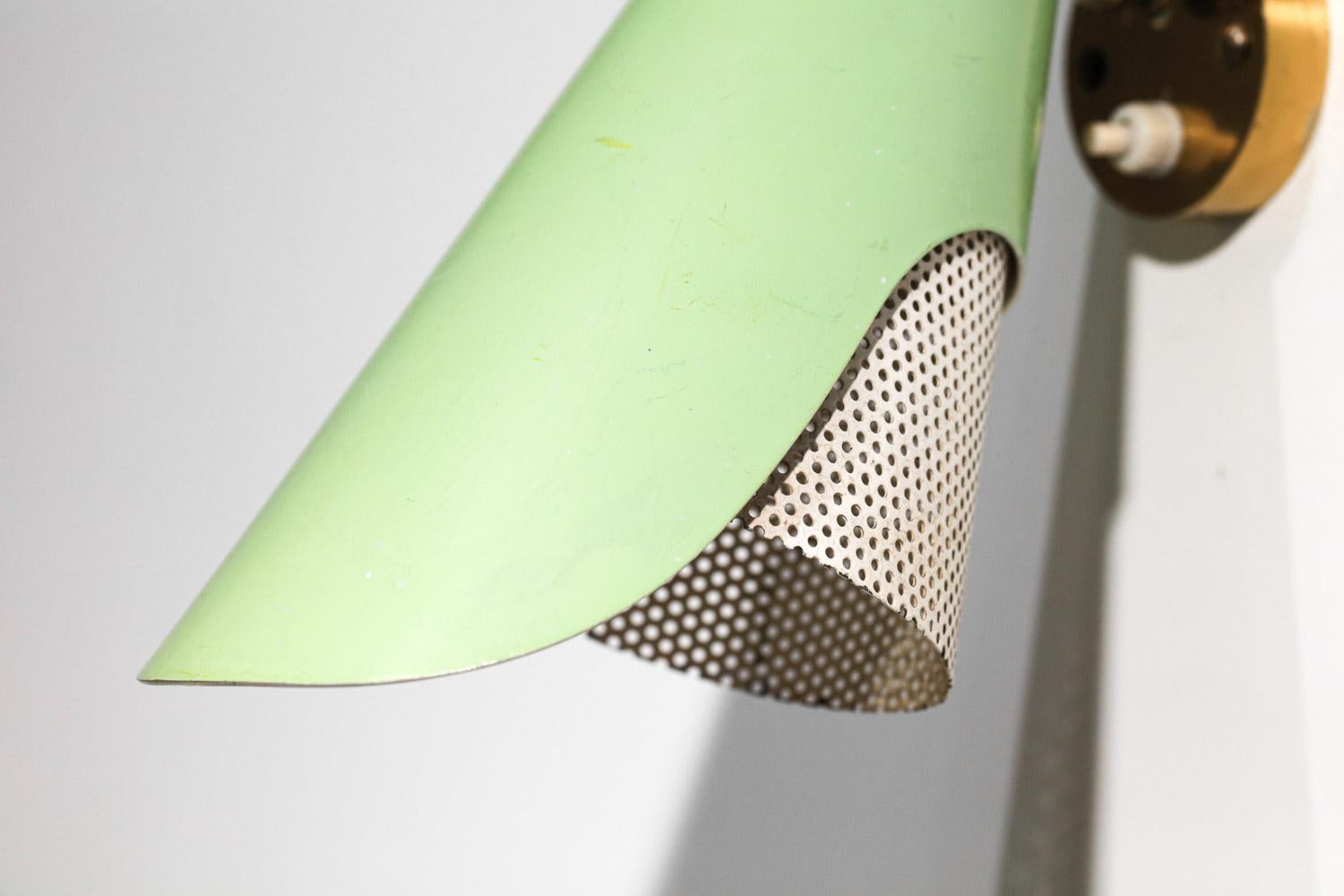 Rare paire d'appliques italiennes Stilux rigitulle et cônes vertes des années 1950 en vente 5