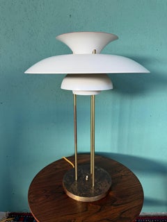 Rare original PH 5 table lamp by Poul Henningsen, manufactured by Louis Poulsen