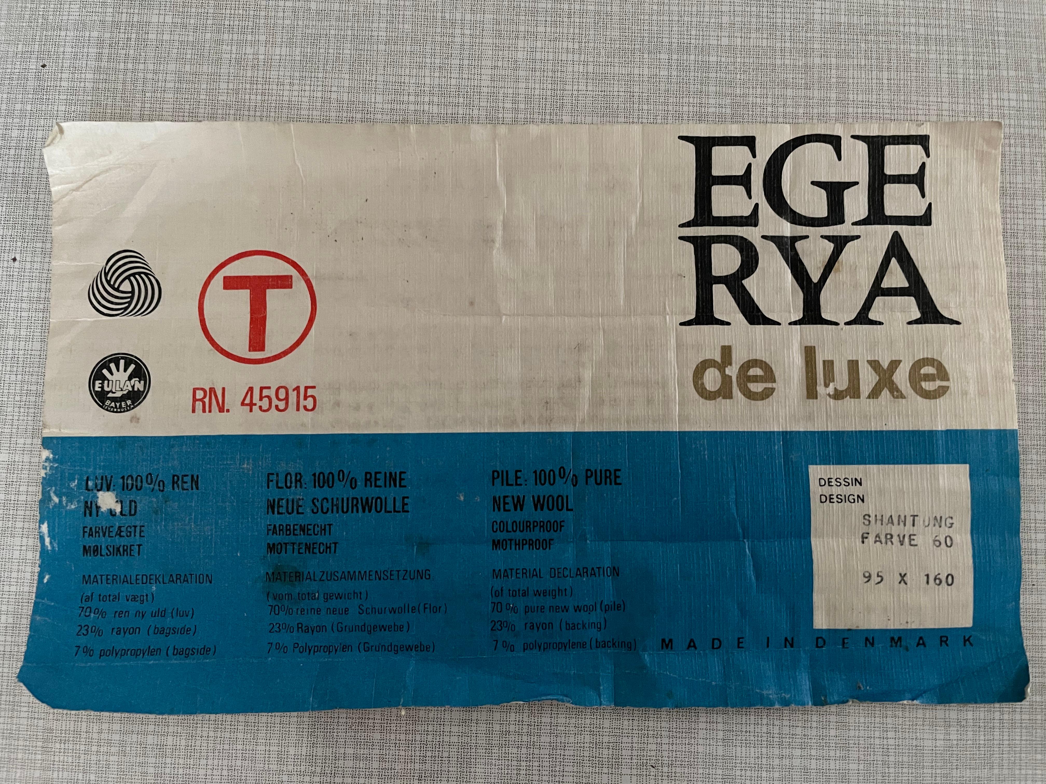 Article:

High pile Rya rug


Decade:

1960s


Producer:

EGE RYA de luxe Taepper, Denmark (see original label)


Material:

100% wool



This rug is a great example of 60s pop art interior. Made in high quality Danish Rya