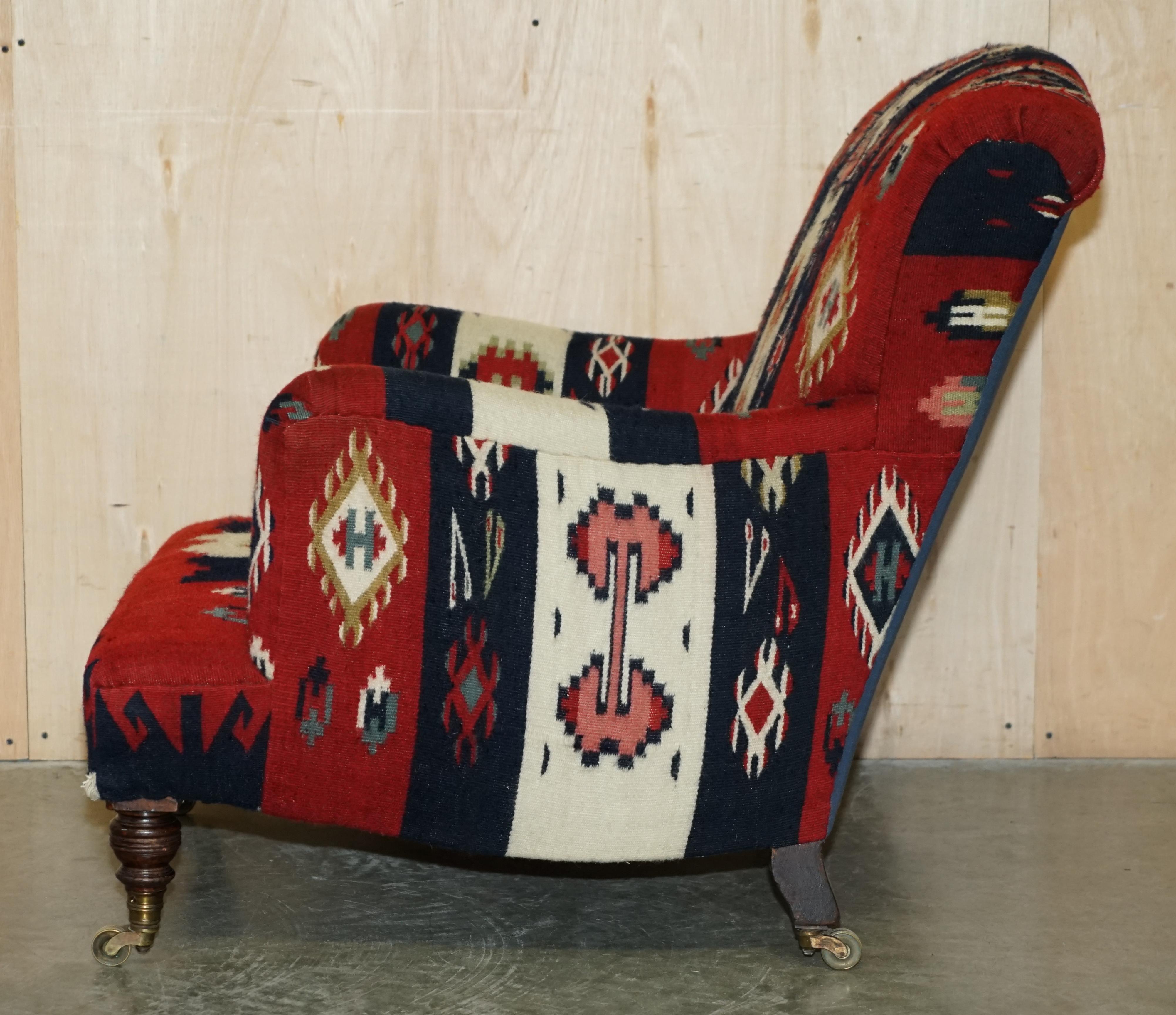 RARE ORIGINAL ViCTORIAN HOWARD & SONS BRIDGEWATER ARMCHAIR WITH KILIM UPHOLSTERY For Sale 10