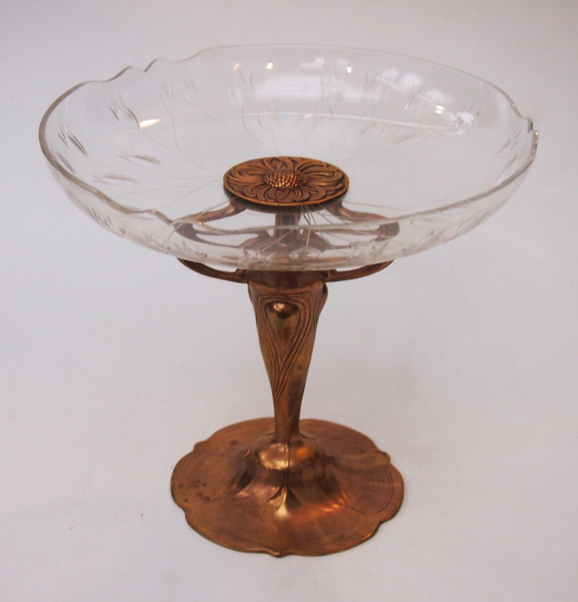 Seltene Orivit Jugendstil signiert Metall und geschliffenem Glas Tazza c1900 (Deutsch) im Angebot