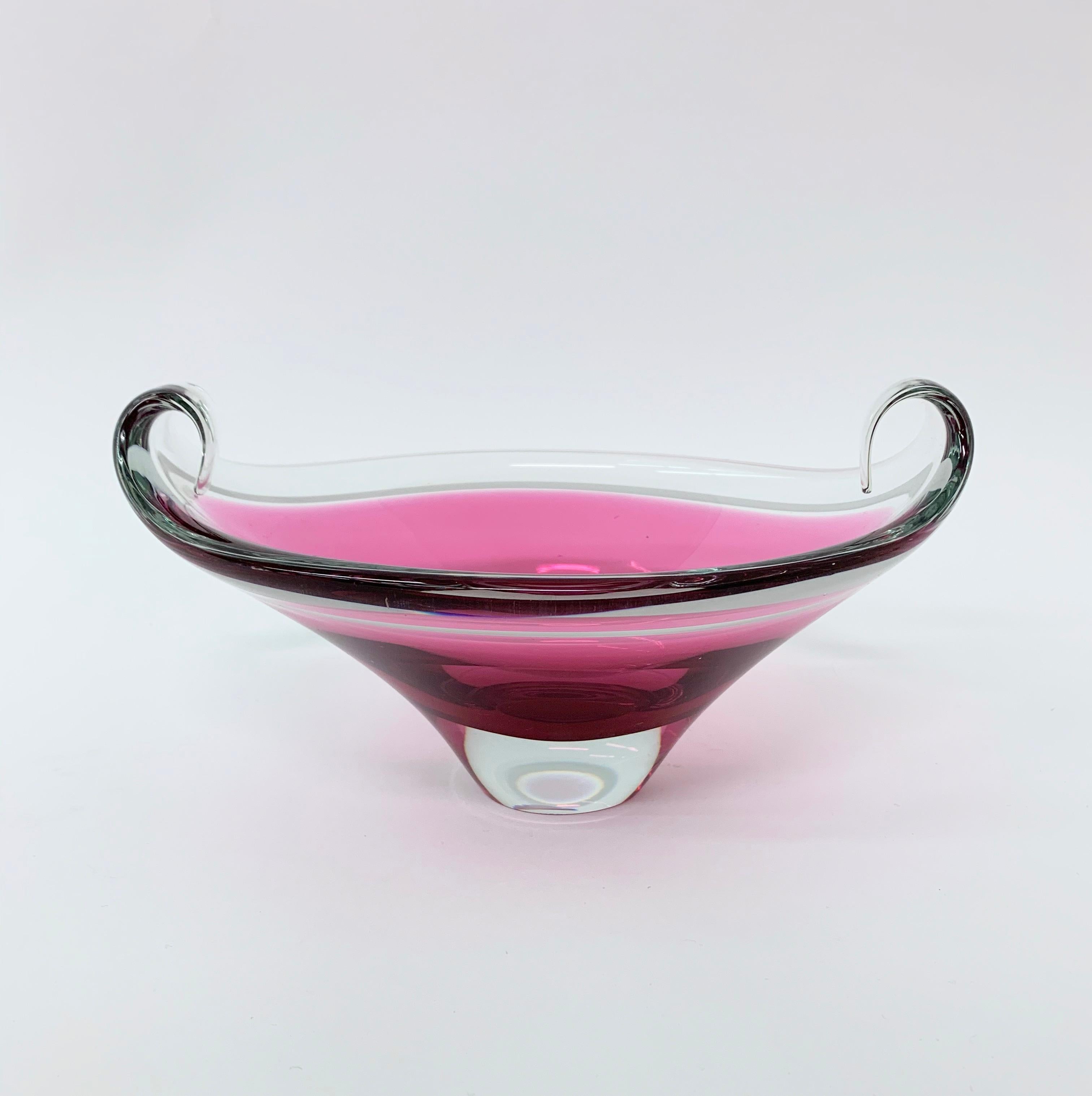 Mid-Century Modern Rare bol Orrefors Sweden en rose, 1960's en vente