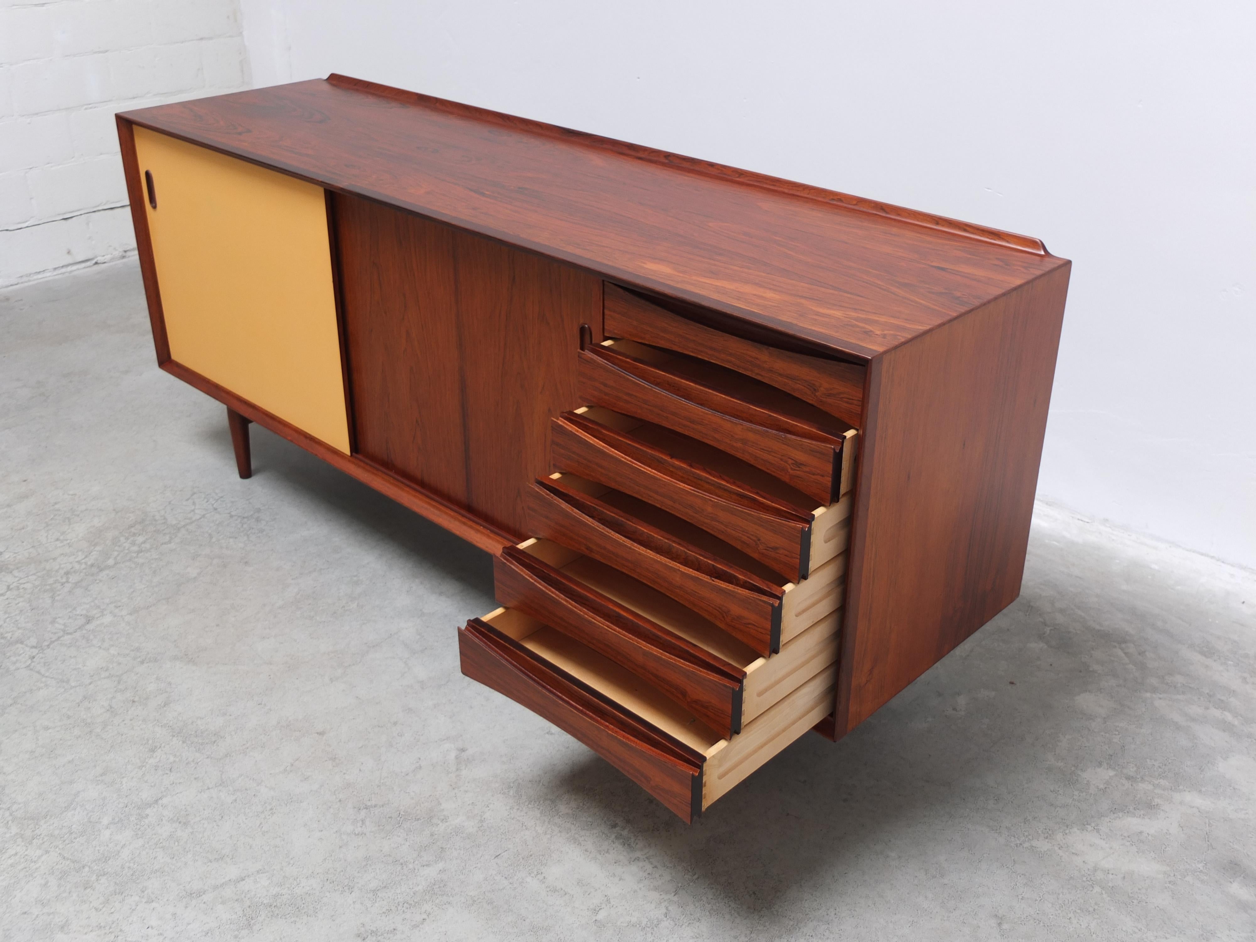 Rara credenza 'OS29' di Arne Vodder per Sibast, 1959 in vendita 12