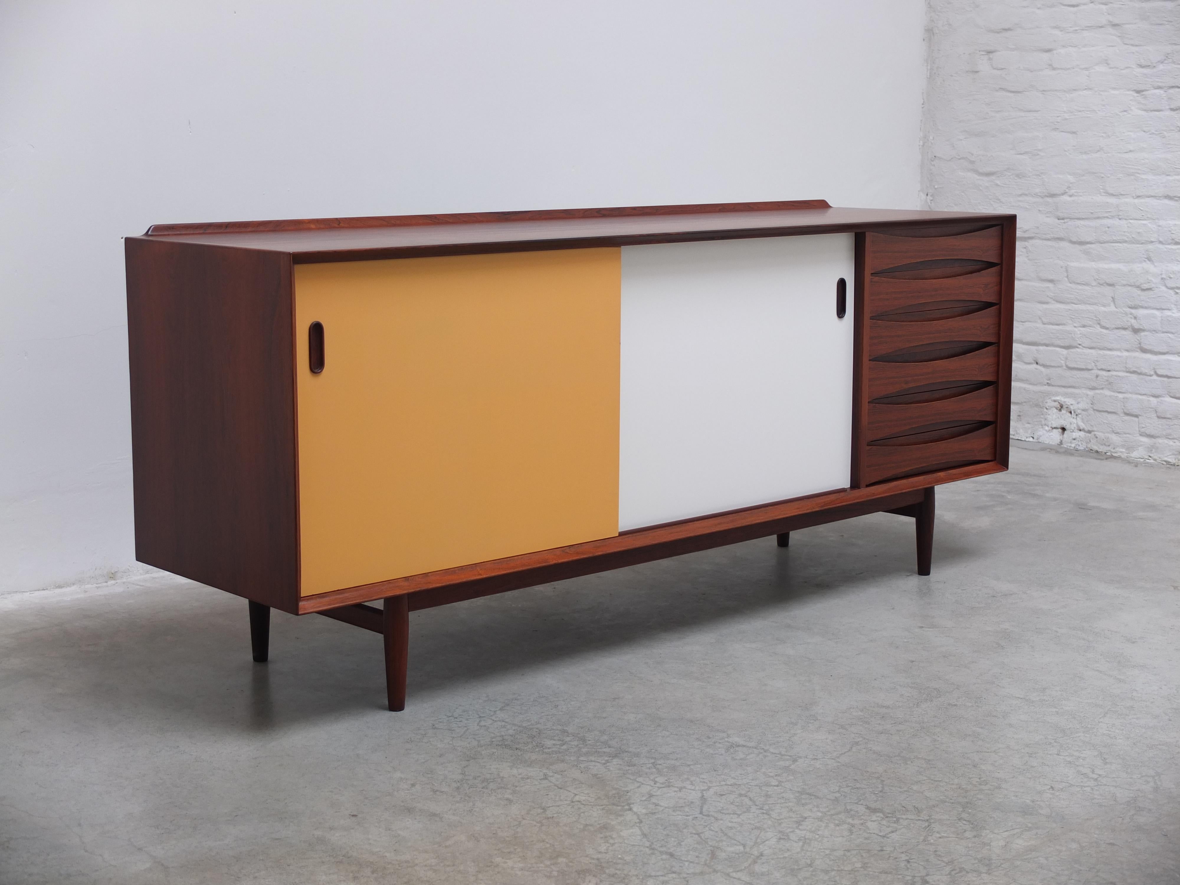 Danese Rara credenza 'OS29' di Arne Vodder per Sibast, 1959 in vendita