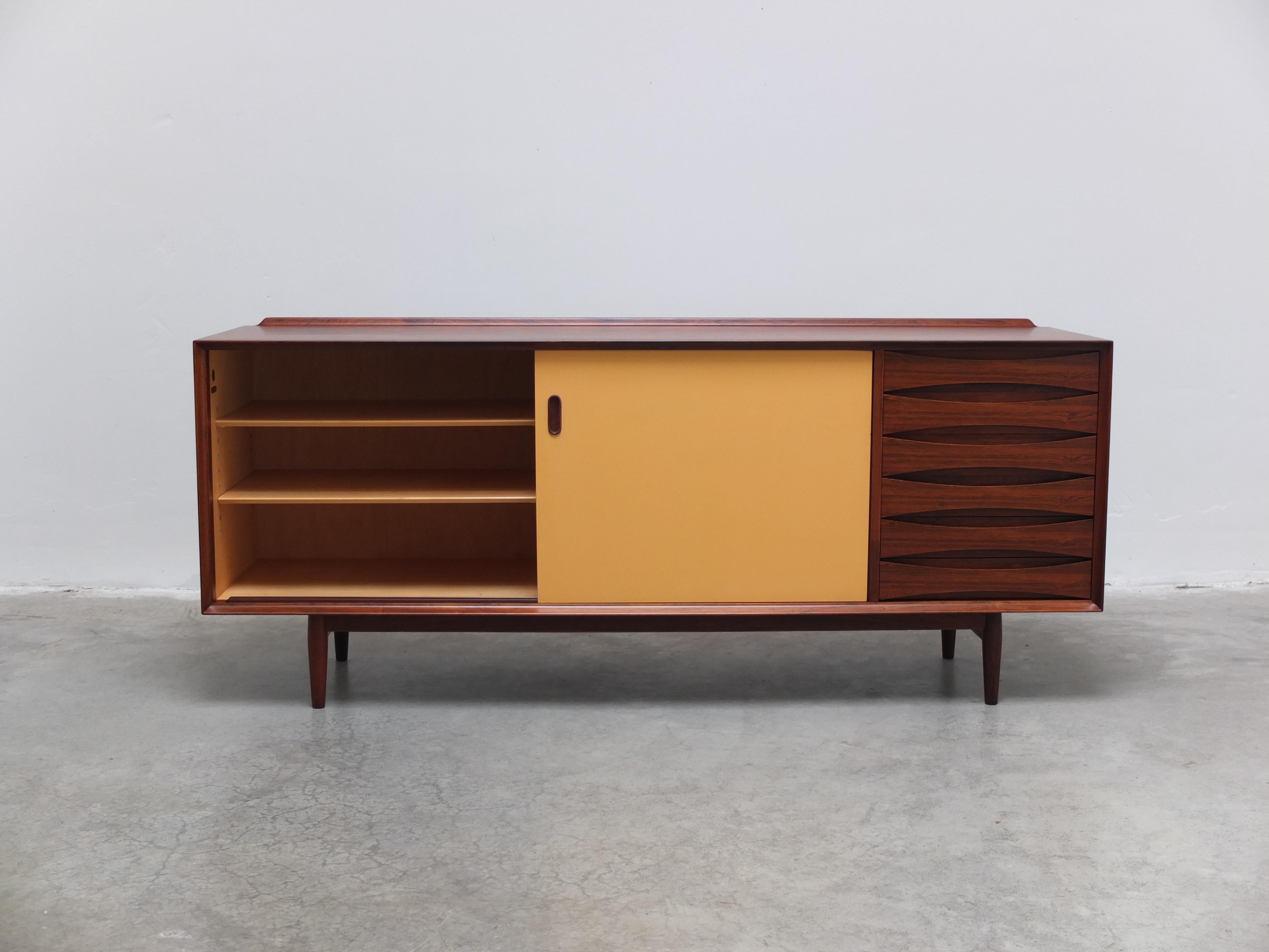 Rara credenza 'OS29' di Arne Vodder per Sibast, 1959 in vendita 1