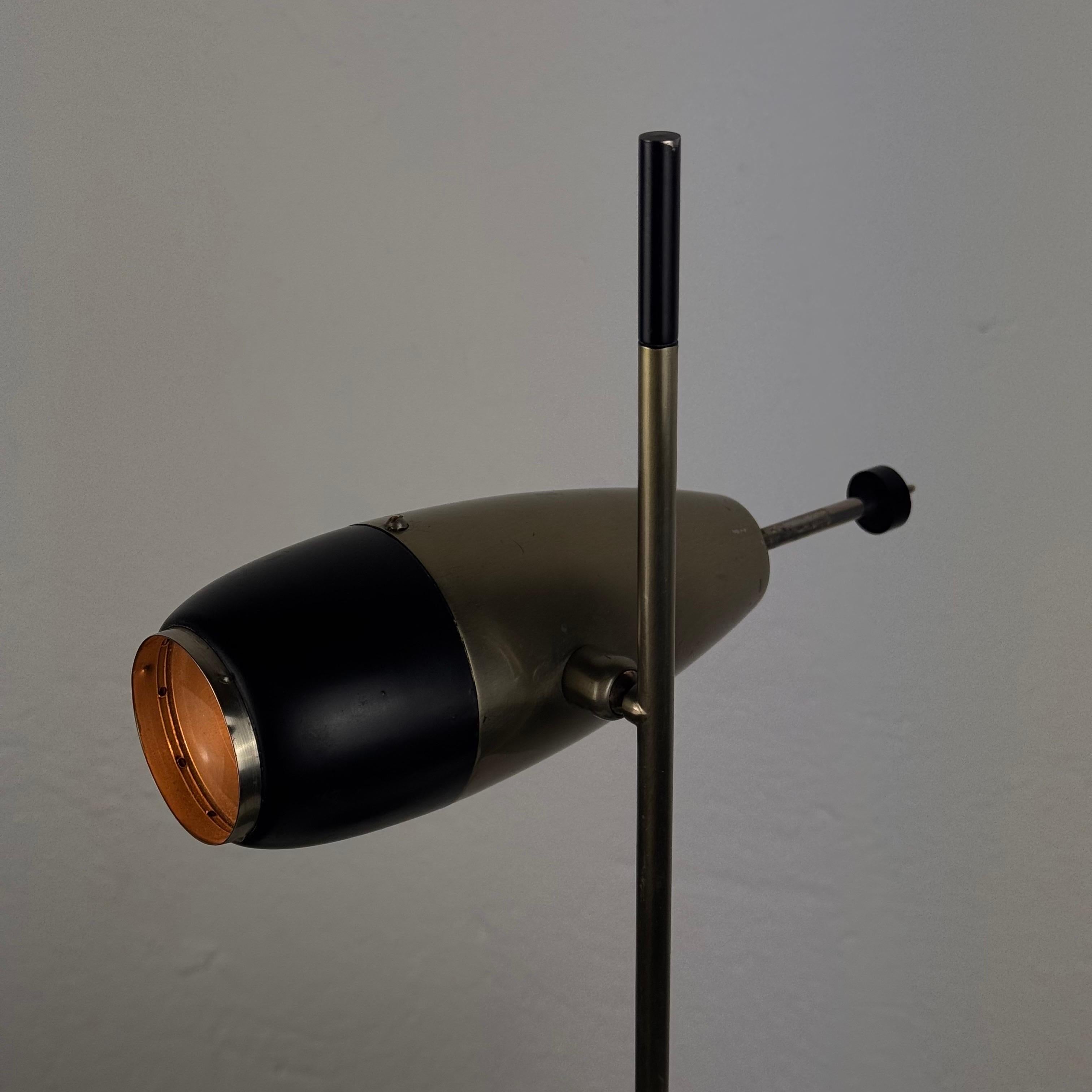 Seltene Oscar Torlasco Modell „577“ Tisch-/Schreibtischlampe von Lumi Mailand, 1950er Jahre, Labeled im Angebot 5