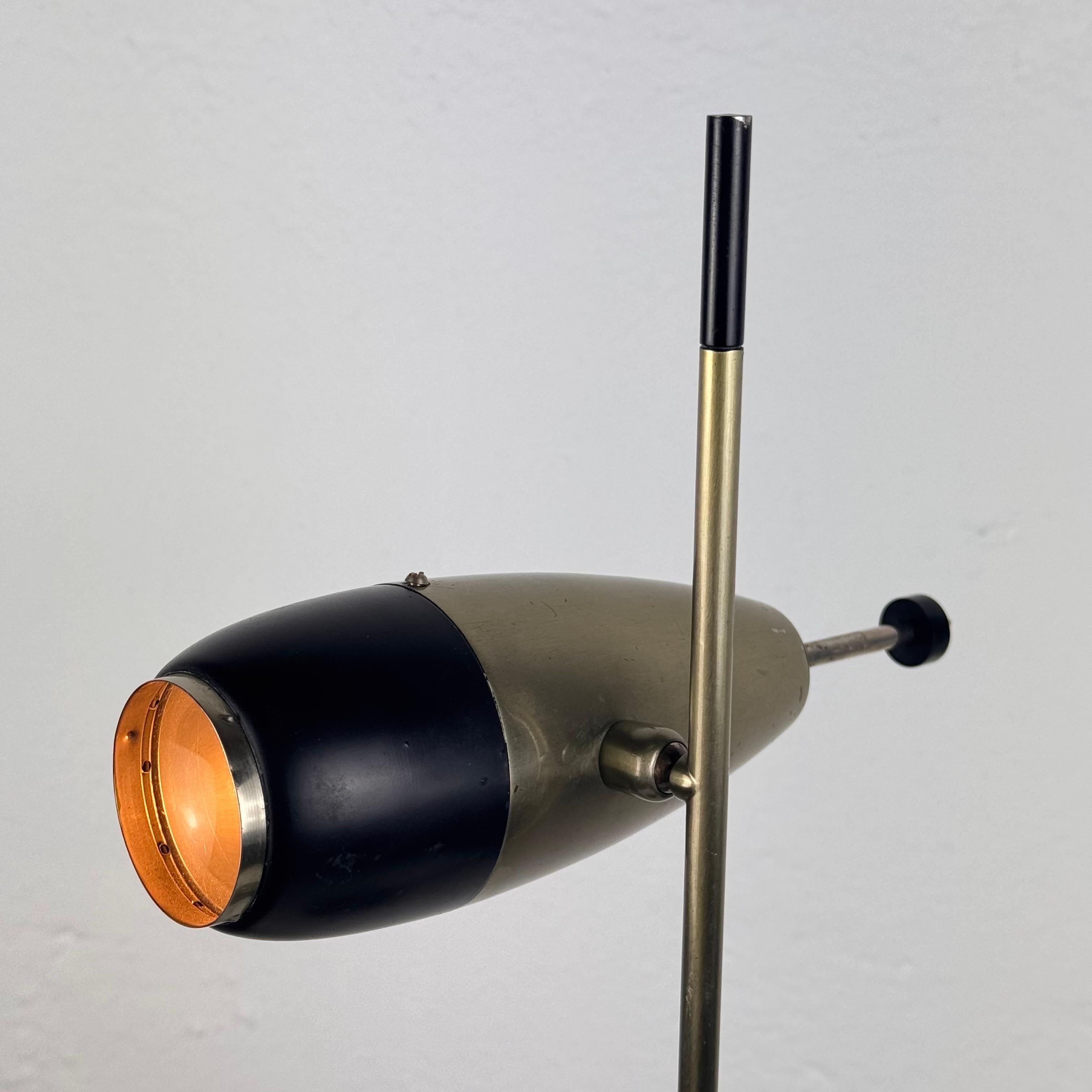 Seltene Oscar Torlasco Modell „577“ Tisch-/Schreibtischlampe von Lumi Mailand, 1950er Jahre, Labeled im Angebot 6