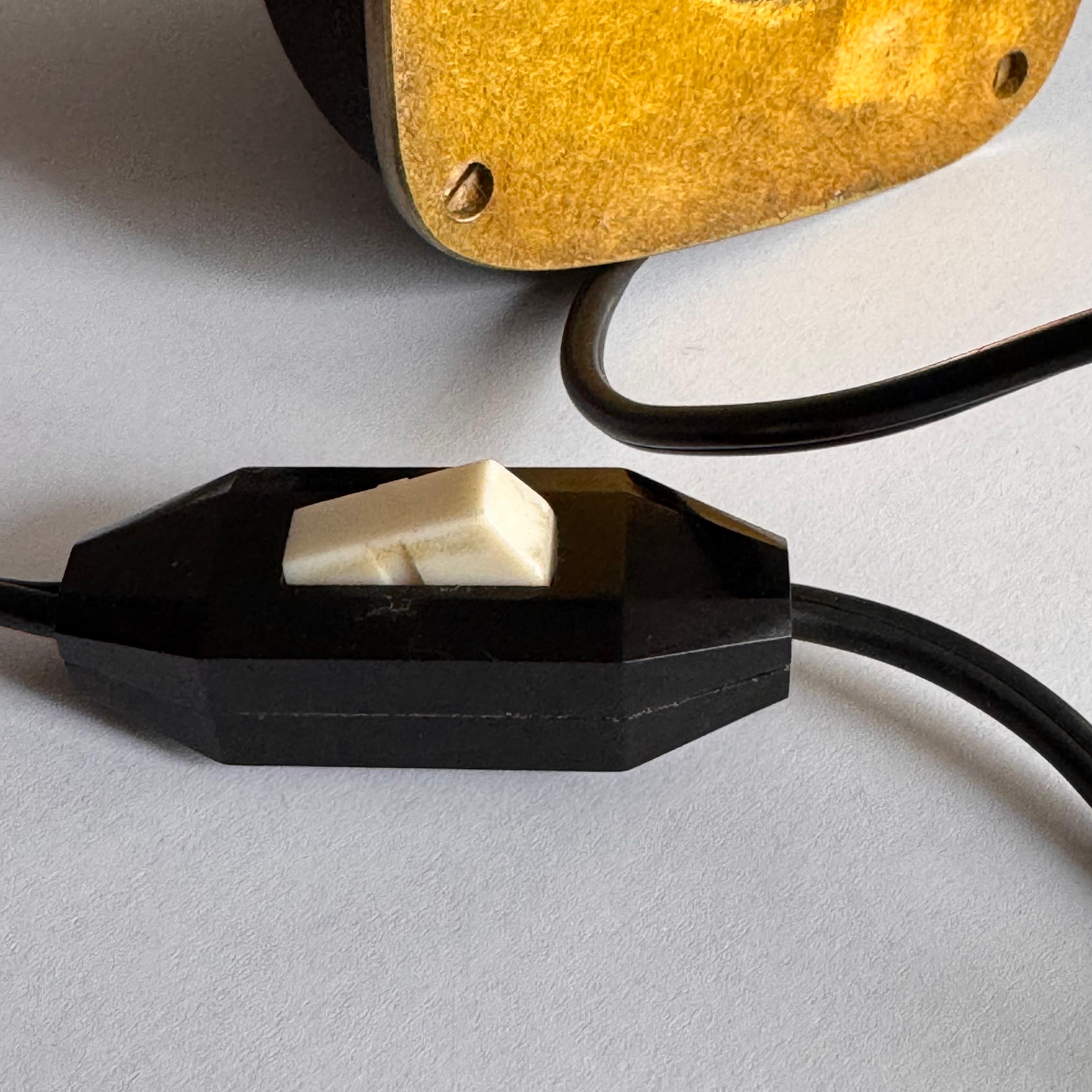 Seltene Oscar Torlasco Modell „577“ Tisch-/Schreibtischlampe von Lumi Mailand, 1950er Jahre, Labeled im Angebot 11