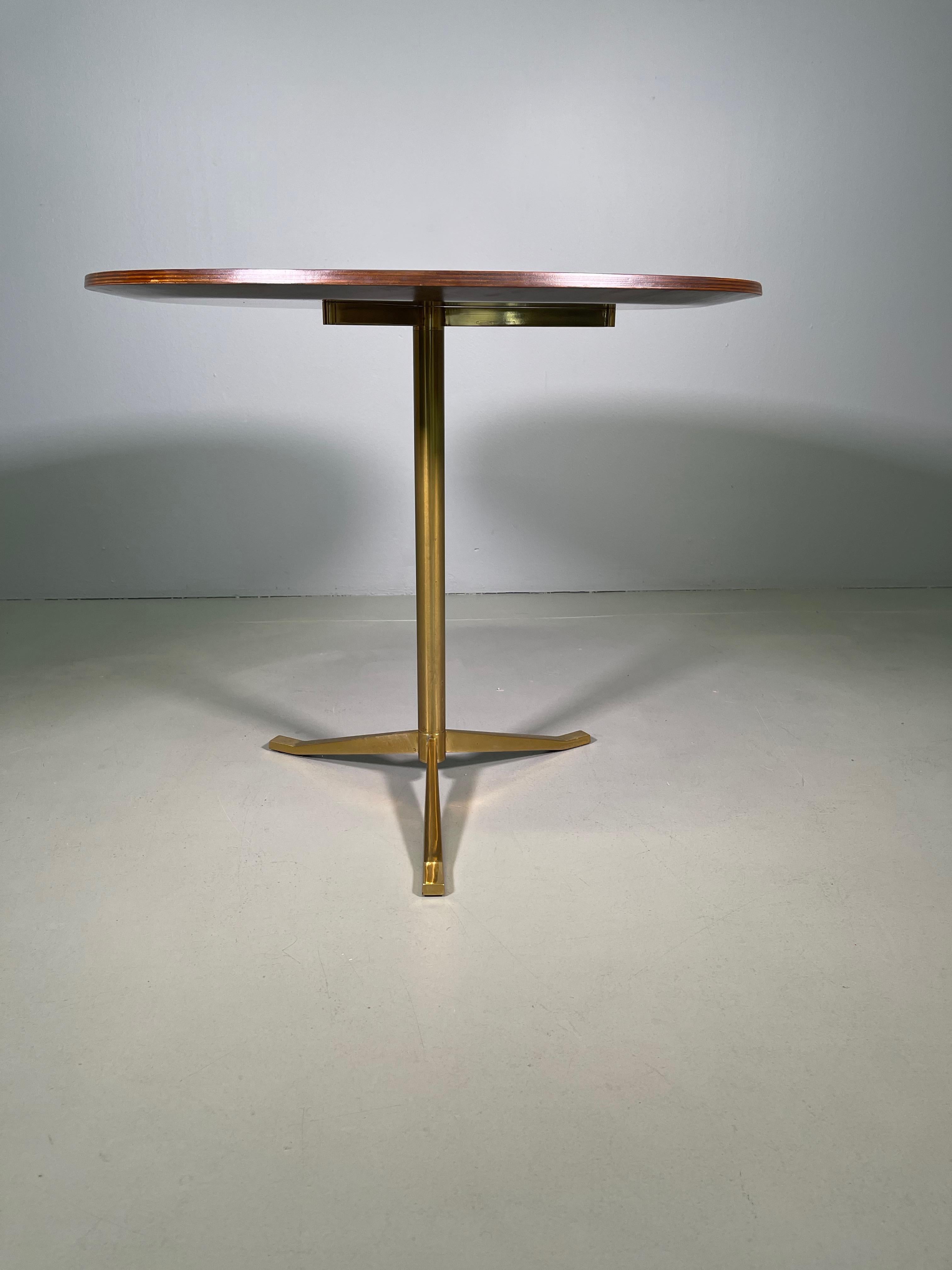 20th Century Rare Osvaldo Borsani Coffee Side Table Atelier Borsani Varedo Production For Sale