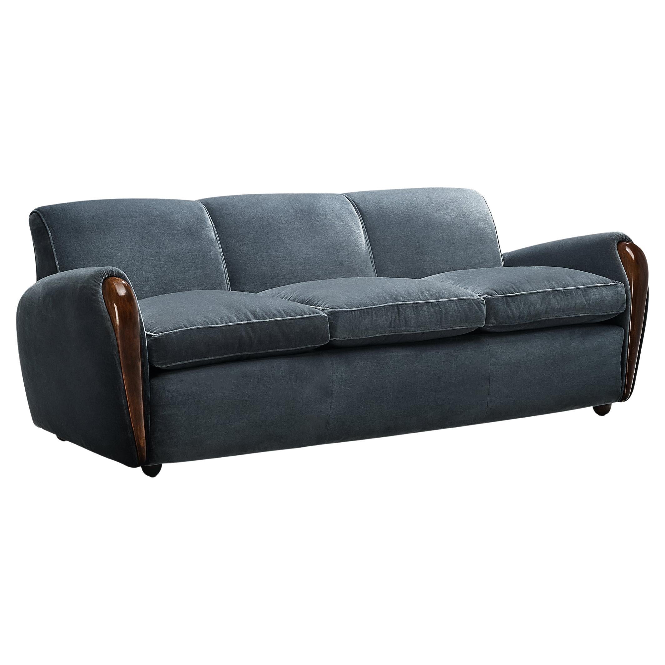Seltenes Osvaldo Borsani für ABV Dreisitzer-Sofa aus Nussbaum und blauem Samt im Angebot
