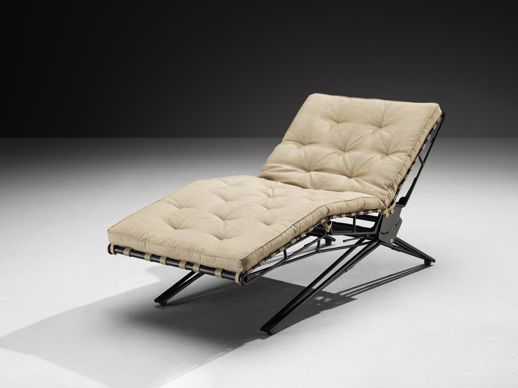 Rare Osvaldo Borsani for Tecno Articulated Chaise Longue For Sale 4