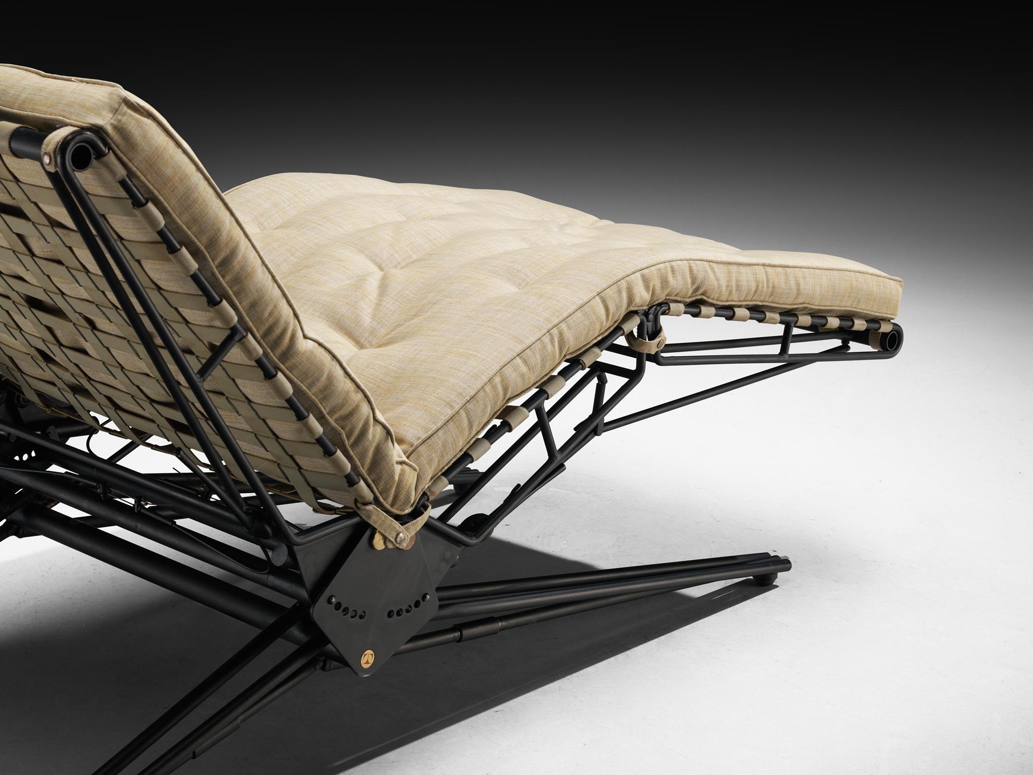 Rare Osvaldo Borsani for Tecno Articulated Chaise Longue For Sale 6