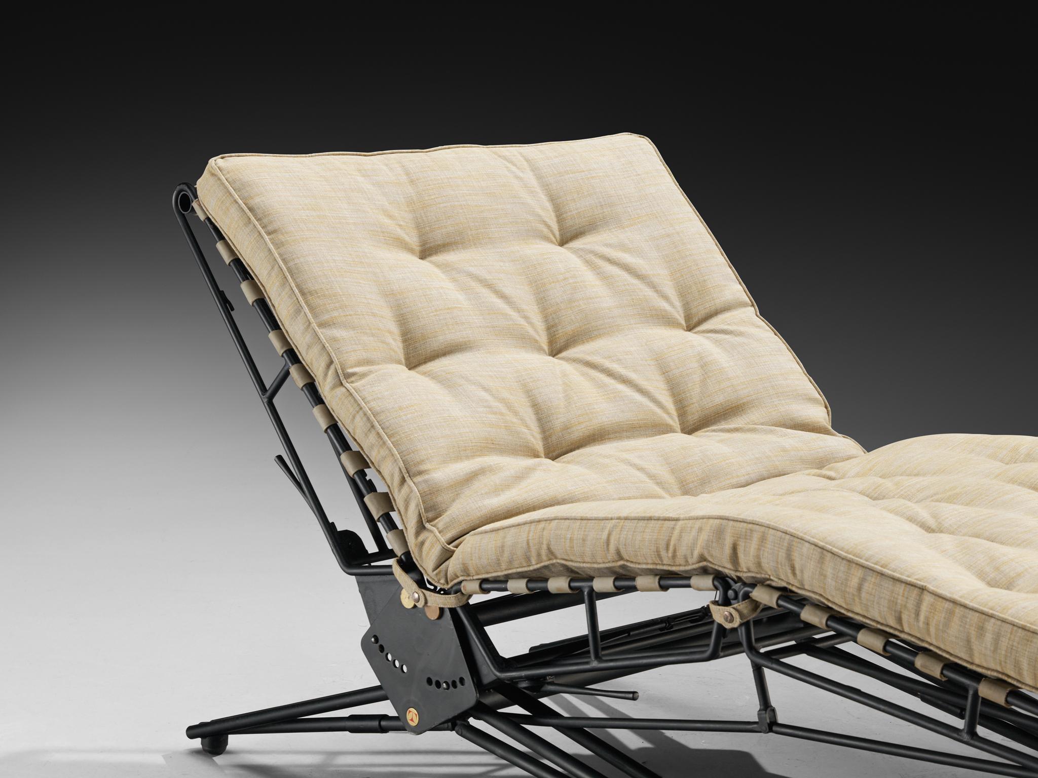 Rare Osvaldo Borsani for Tecno Articulated Chaise Longue In Good Condition For Sale In Waalwijk, NL