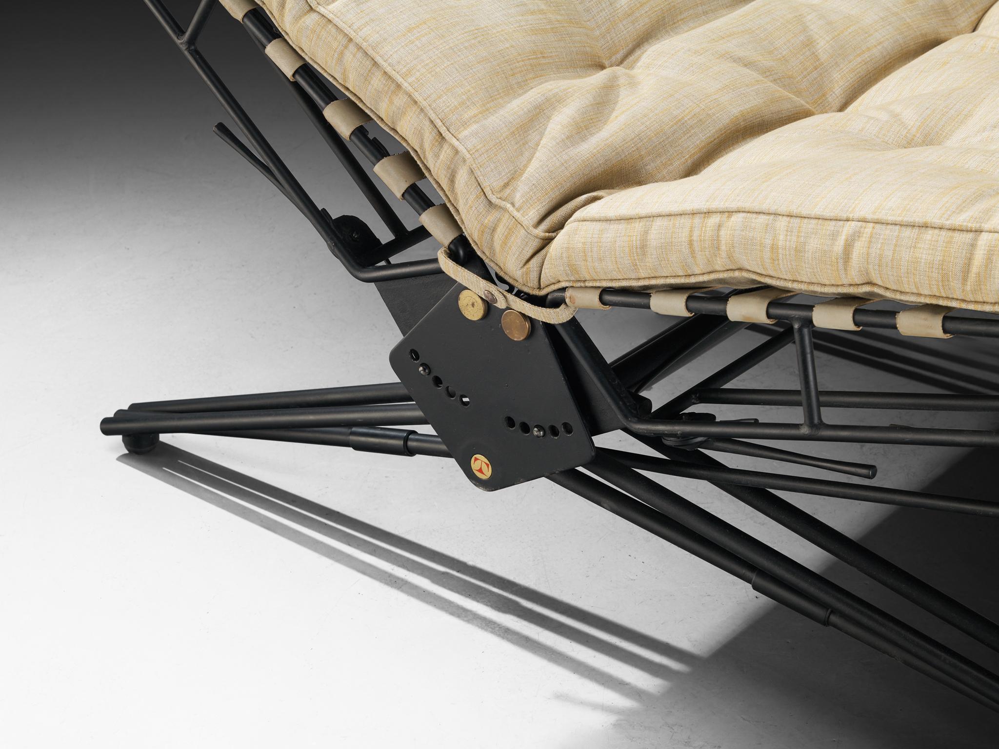 Rare Osvaldo Borsani for Tecno Articulated Chaise Longue For Sale 2
