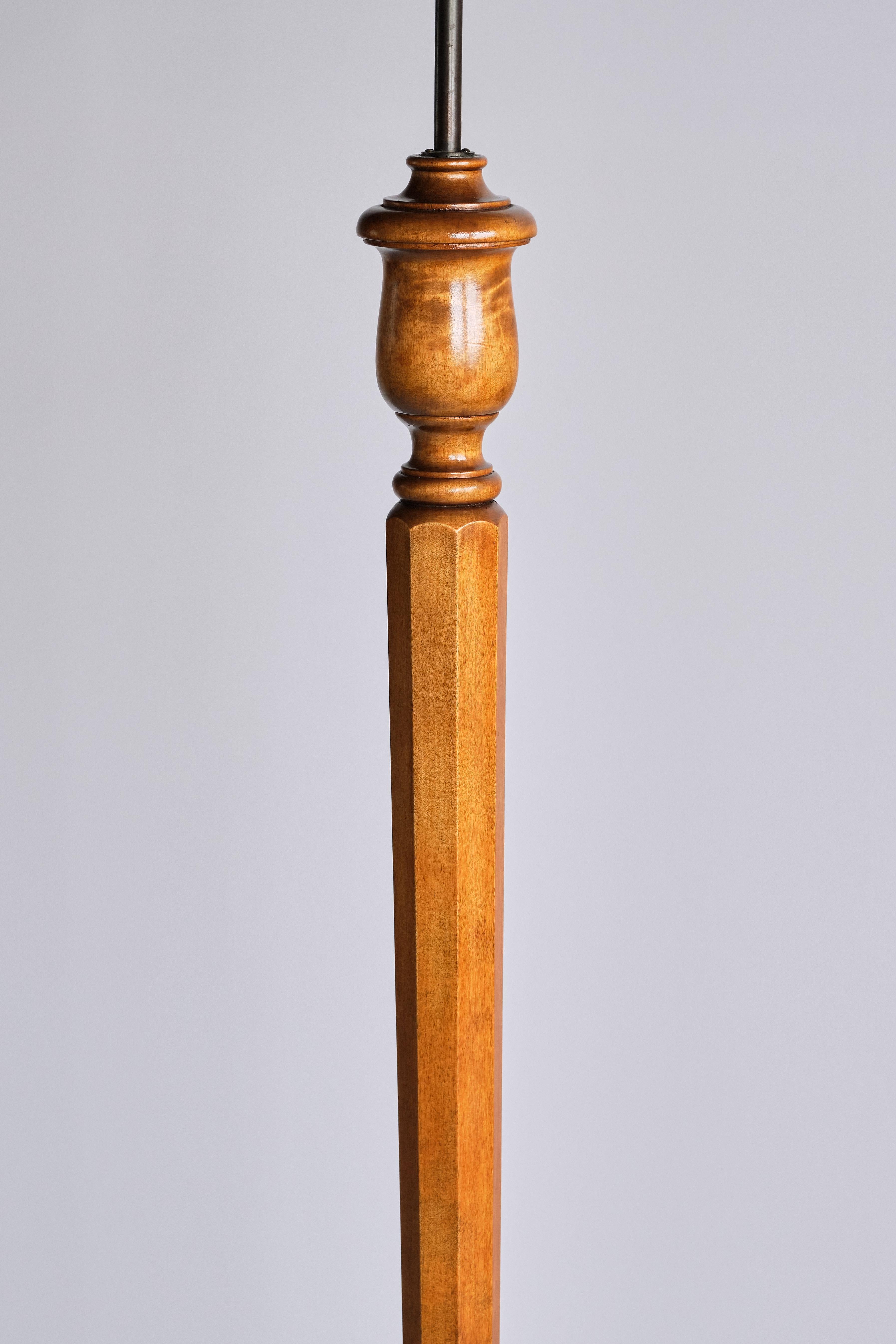 Rare Otto Schulz Floor Lamp in Birch Wood, Josef Frank Shade, Boet, Sweden, 1928 For Sale 3