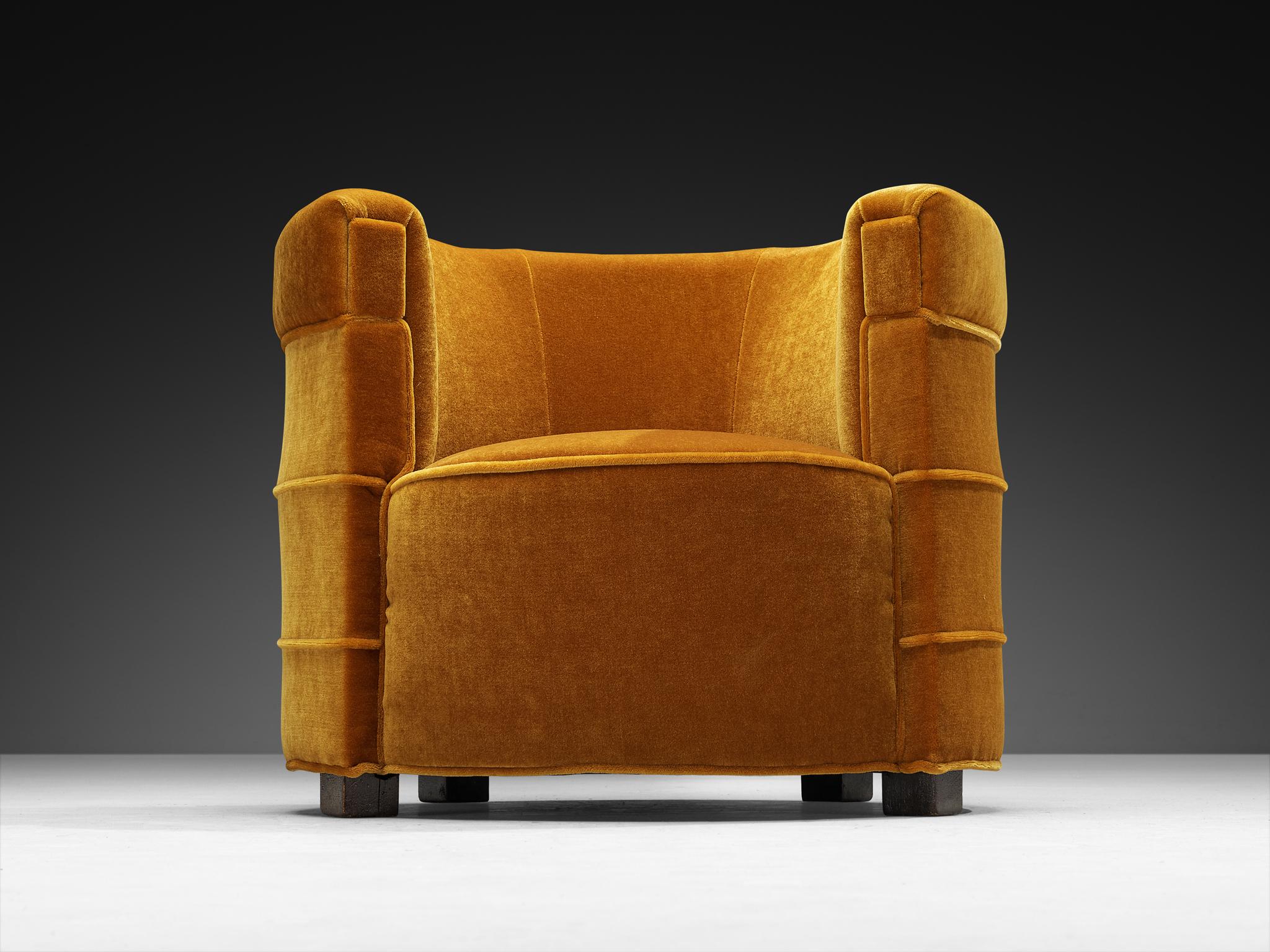 Raro Otto Schulz per Boet Coppia di sedie da salotto curve in mohair color caramello in vendita 3