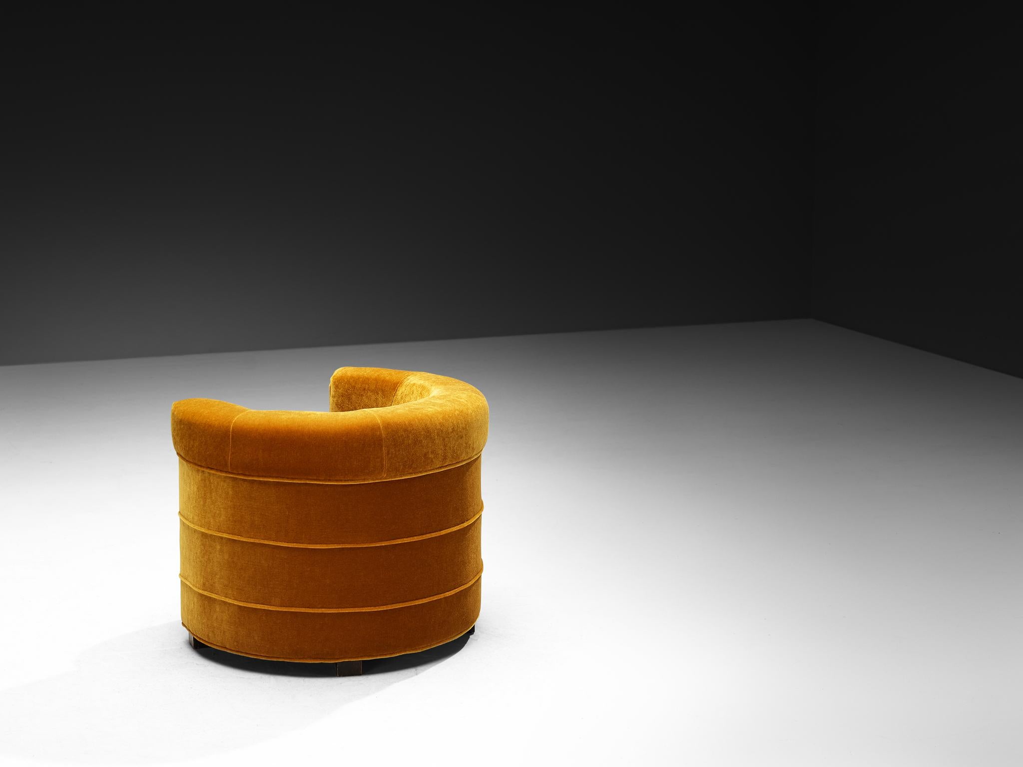 Raro Otto Schulz per Boet Coppia di sedie da salotto curve in mohair color caramello in vendita 7