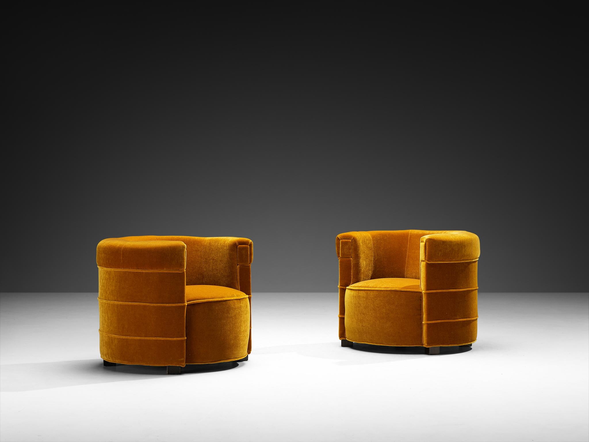 Raro Otto Schulz per Boet Coppia di sedie da salotto curve in mohair color caramello in vendita 2