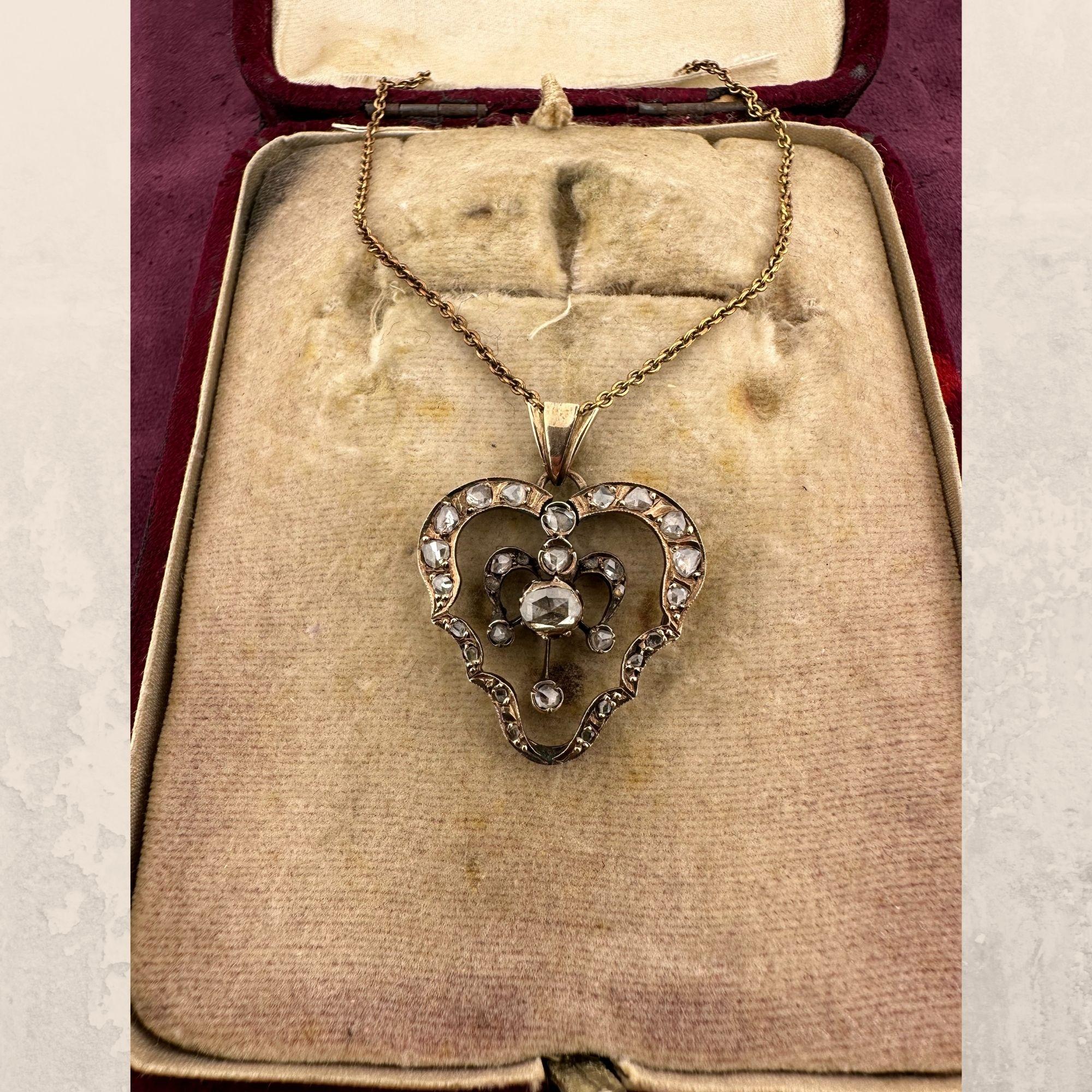 Victorien tardif Rare pendentif ottoman sans chaîne - 3,80 g or 14 carats avec diamants 0,80 carat en vente