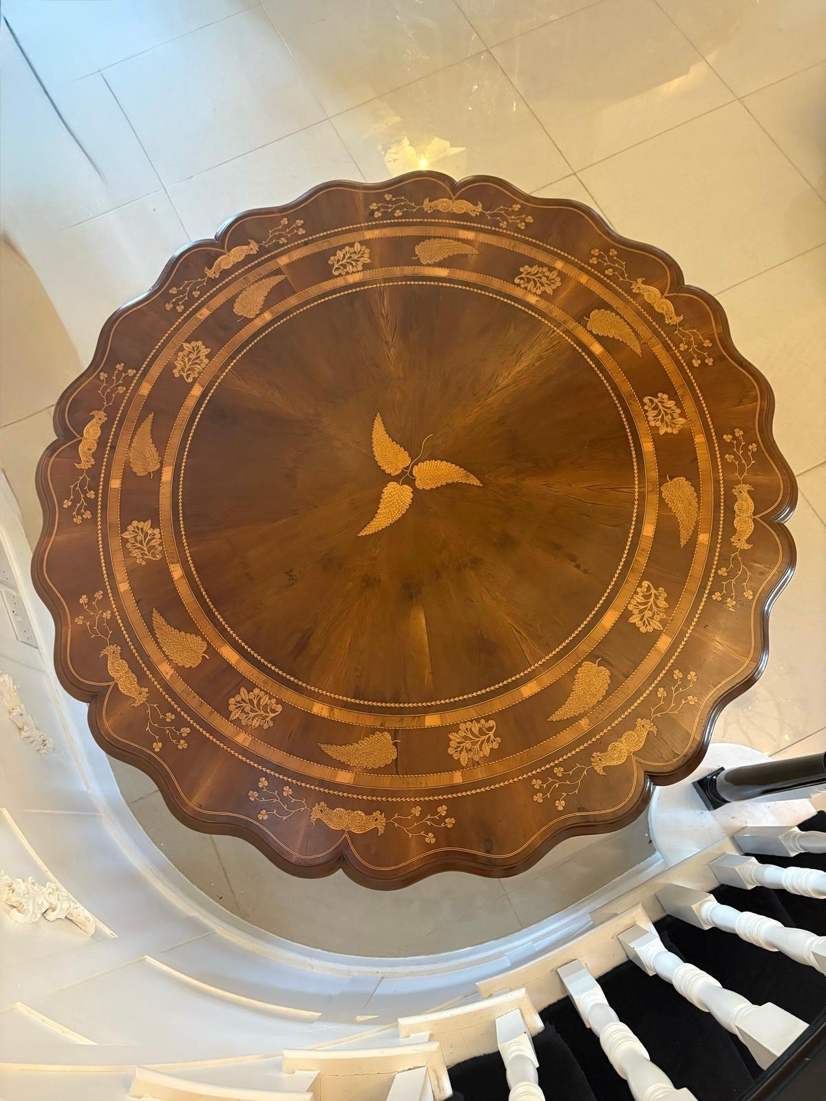 Table centrale irlandaise Killarney incrustée en bois d'if ancien de qualité exceptionnelle en vente 4